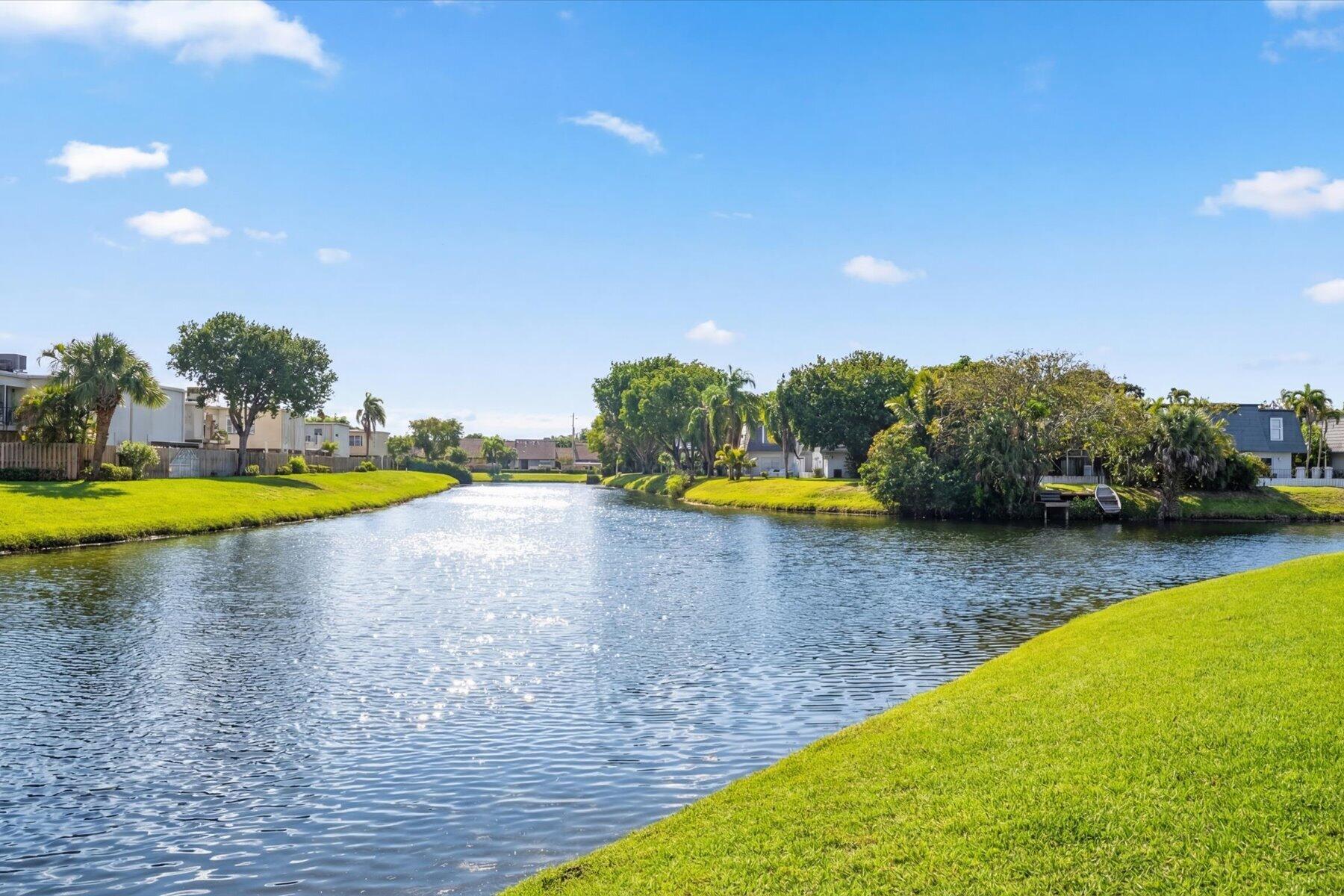  12126 Regal Court E - 物件實景