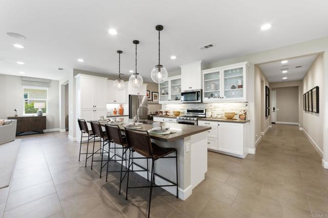 Murrieta, California, 92563, United States, 4 Bedrooms Bedrooms, ,3 BathroomsBathrooms,Residential,For Sale,1930051