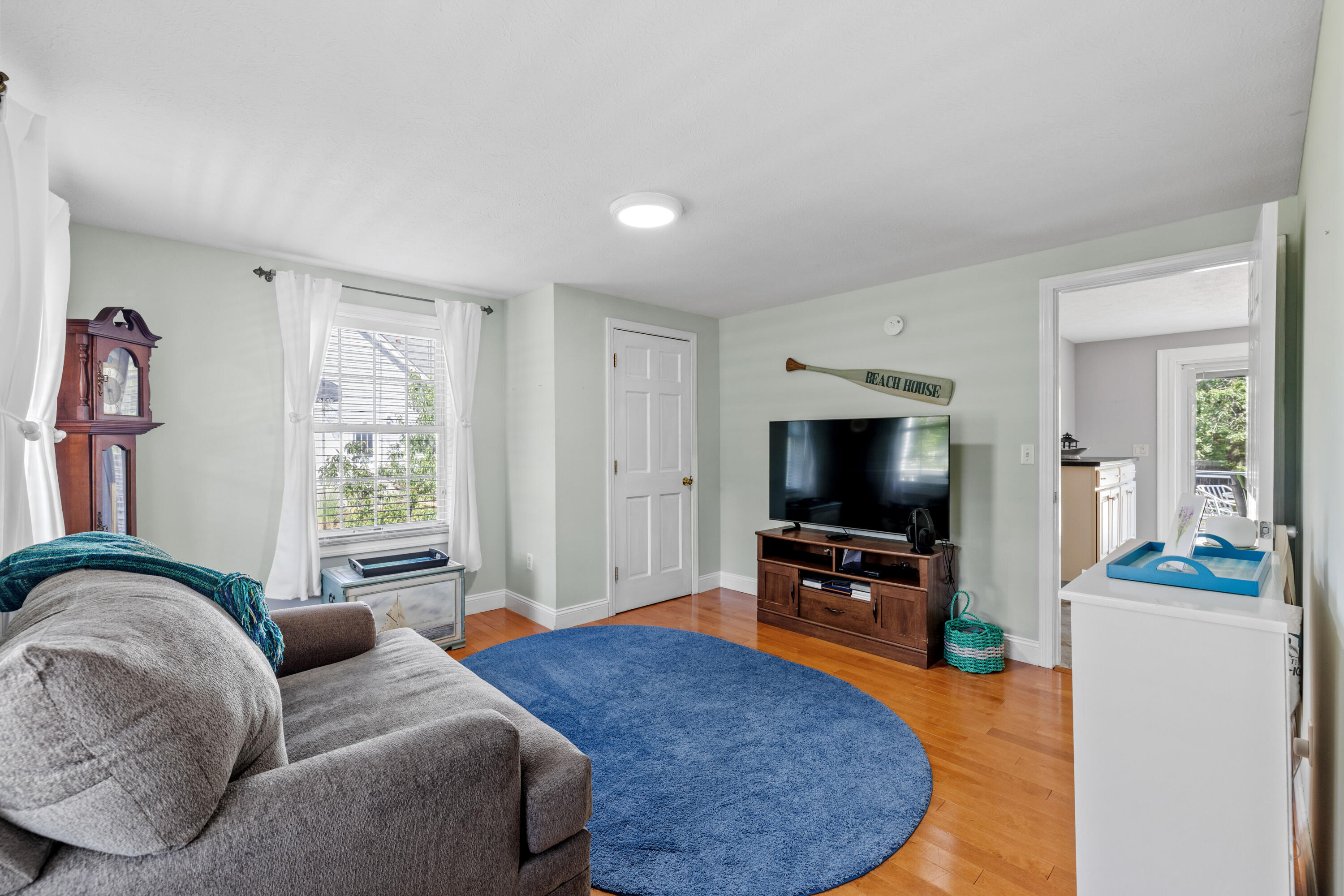 Kennebunk, Maine, 04043, United States, 4 Bedrooms Bedrooms, ,3 BathroomsBathrooms,Residential,For Sale,1901134