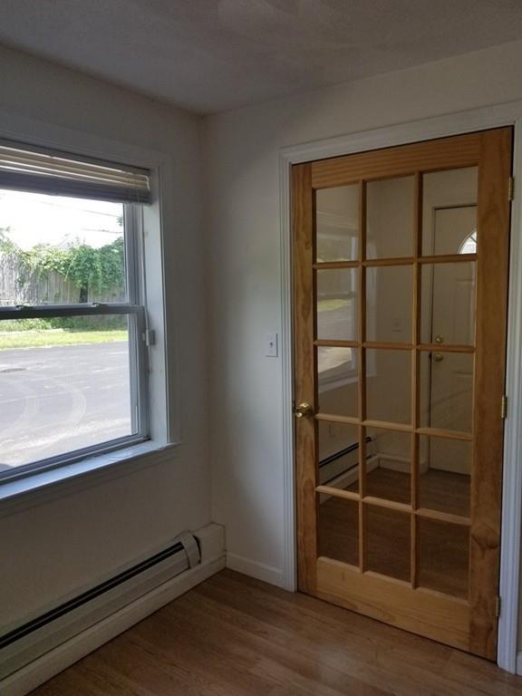 Chelmsford, Massachusetts, 01824, United States, 4 Bedrooms Bedrooms, ,3 BathroomsBathrooms,Residential,For Sale,1920536