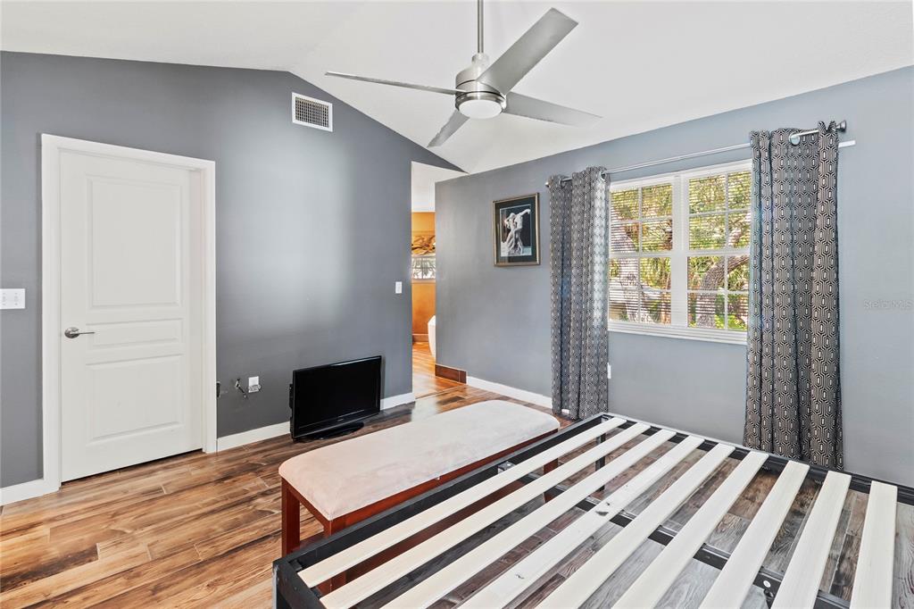 Bradenton, Florida, 34209, United States, 3 Bedrooms Bedrooms, ,3 BathroomsBathrooms,Residential,For Sale,1829594