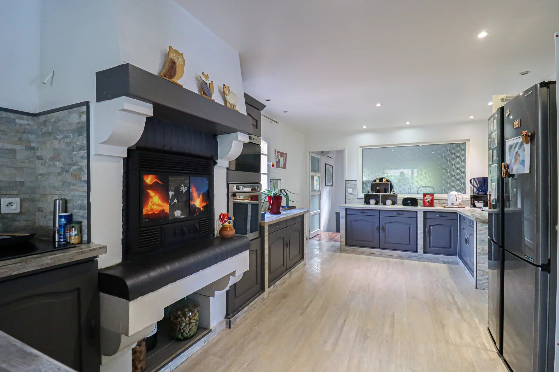 Saint-Raphaël, Provence-Alpes-Côte d’Azur, 83700, FR, 4 Bedrooms Bedrooms, ,Residential,For Sale,1994495