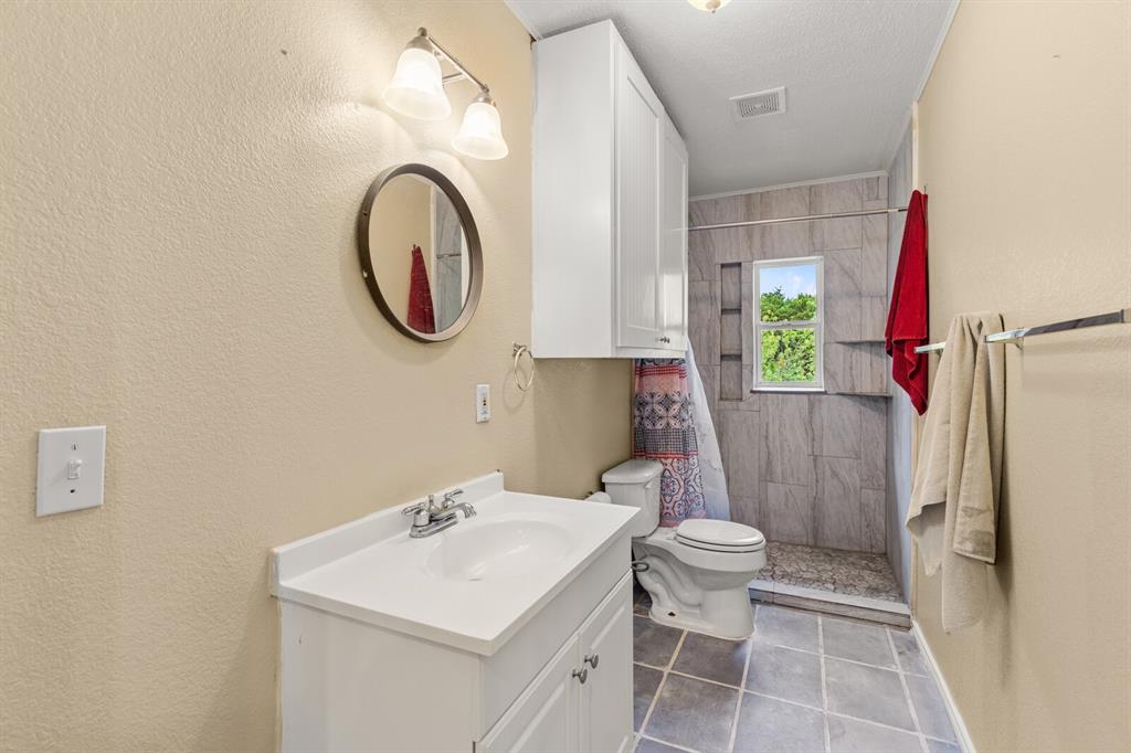 China Spring, Texas, 76633, United States, 3 Bedrooms Bedrooms, ,2 BathroomsBathrooms,Residential,For Sale,1986064