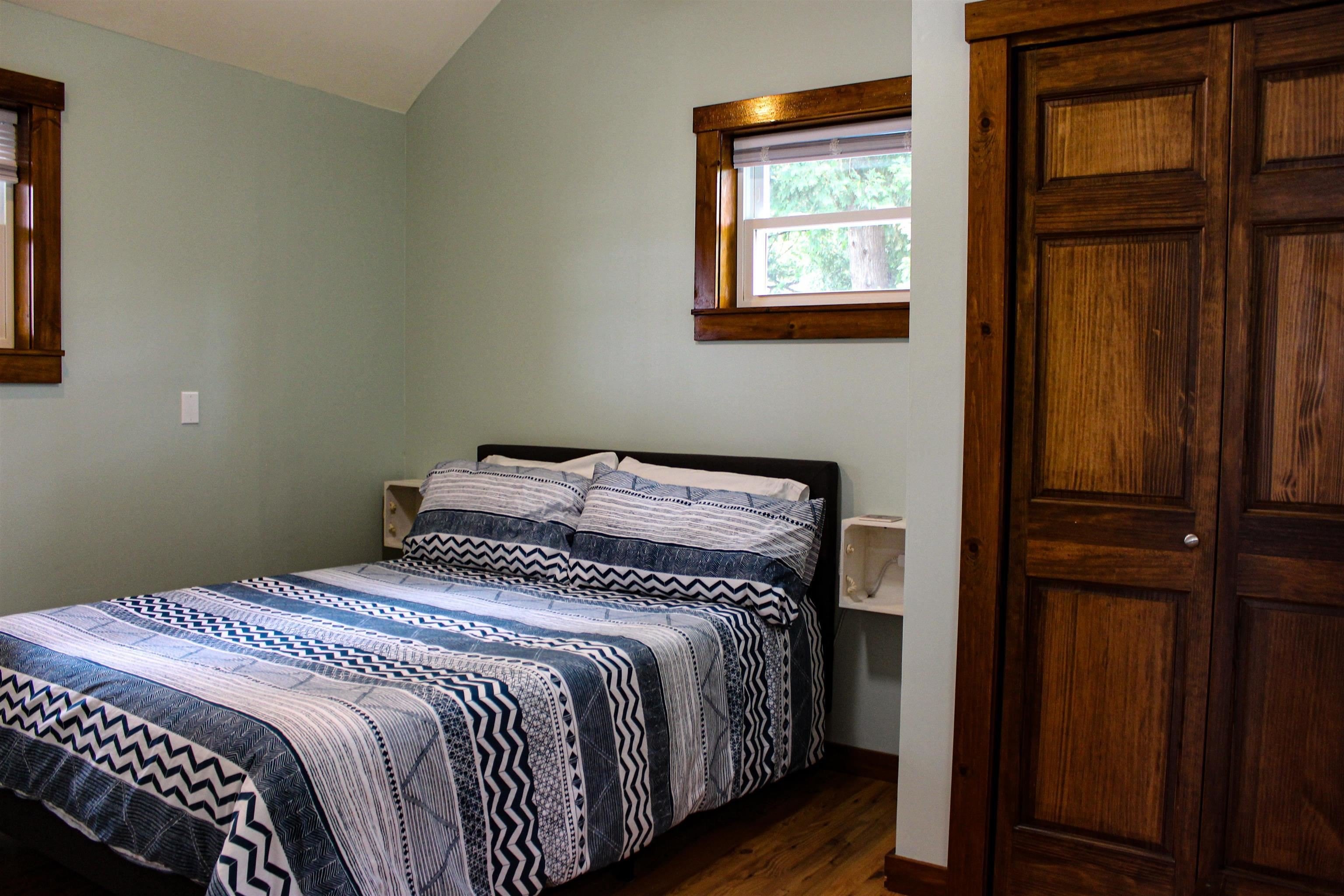 Glover, Vermont, 05875, United States, 3 Bedrooms Bedrooms, ,2 BathroomsBathrooms,Residential,For Sale,1930087