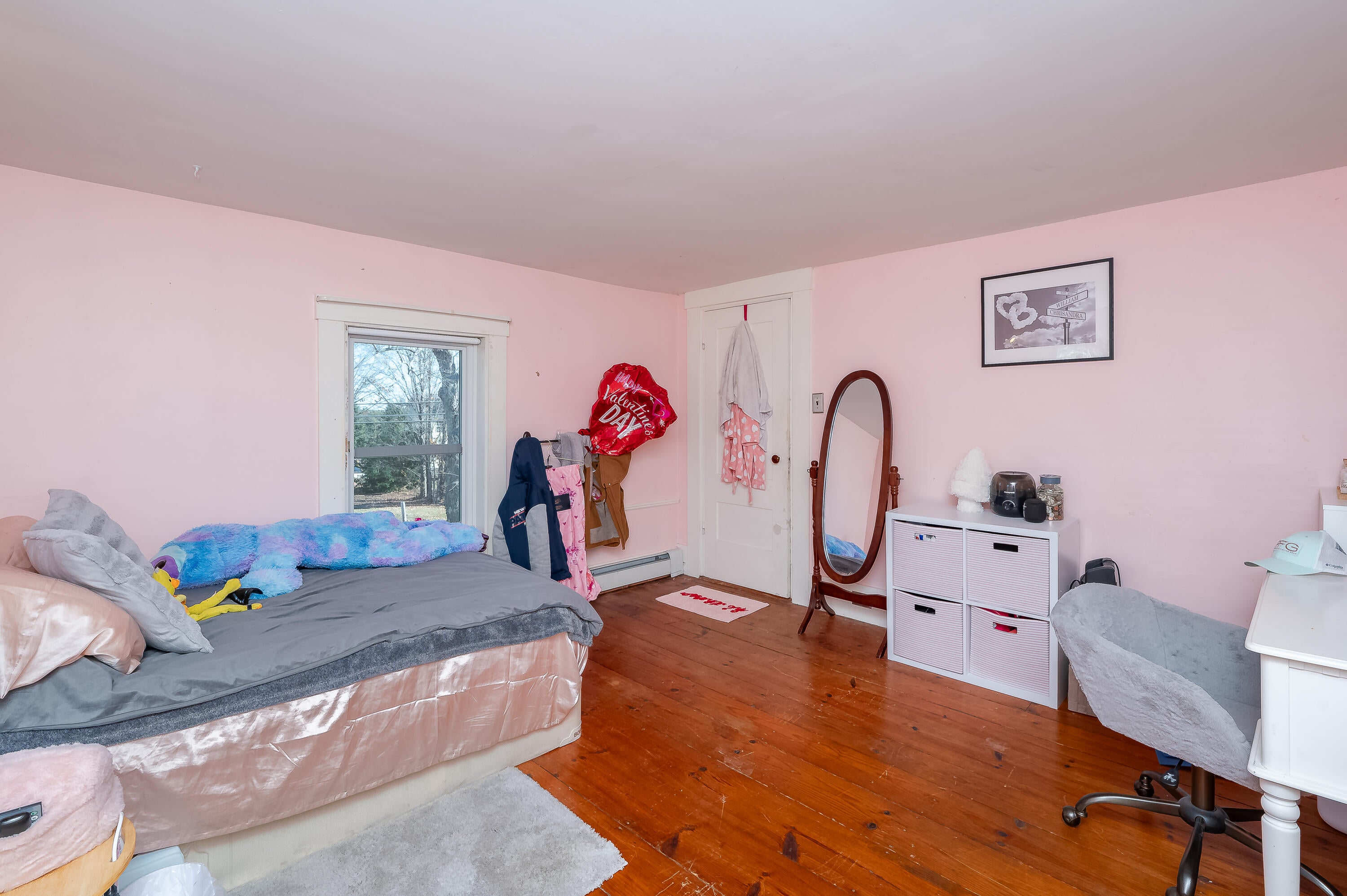 North Berwick, Maine, 03906, United States, 4 Bedrooms Bedrooms, ,2 BathroomsBathrooms,Residential,For Sale,1921414