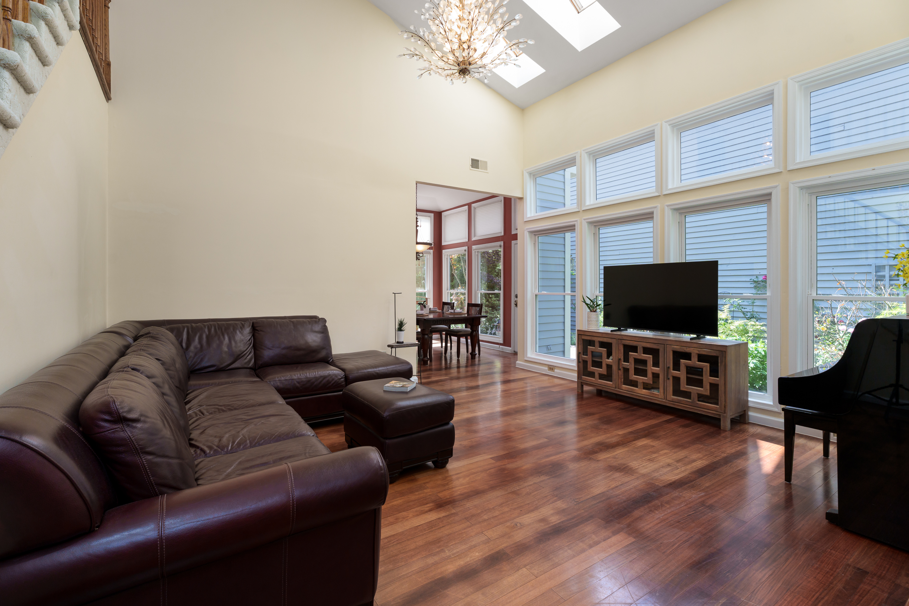  Sophisticated Comfort and a Prime Location - 物件實景