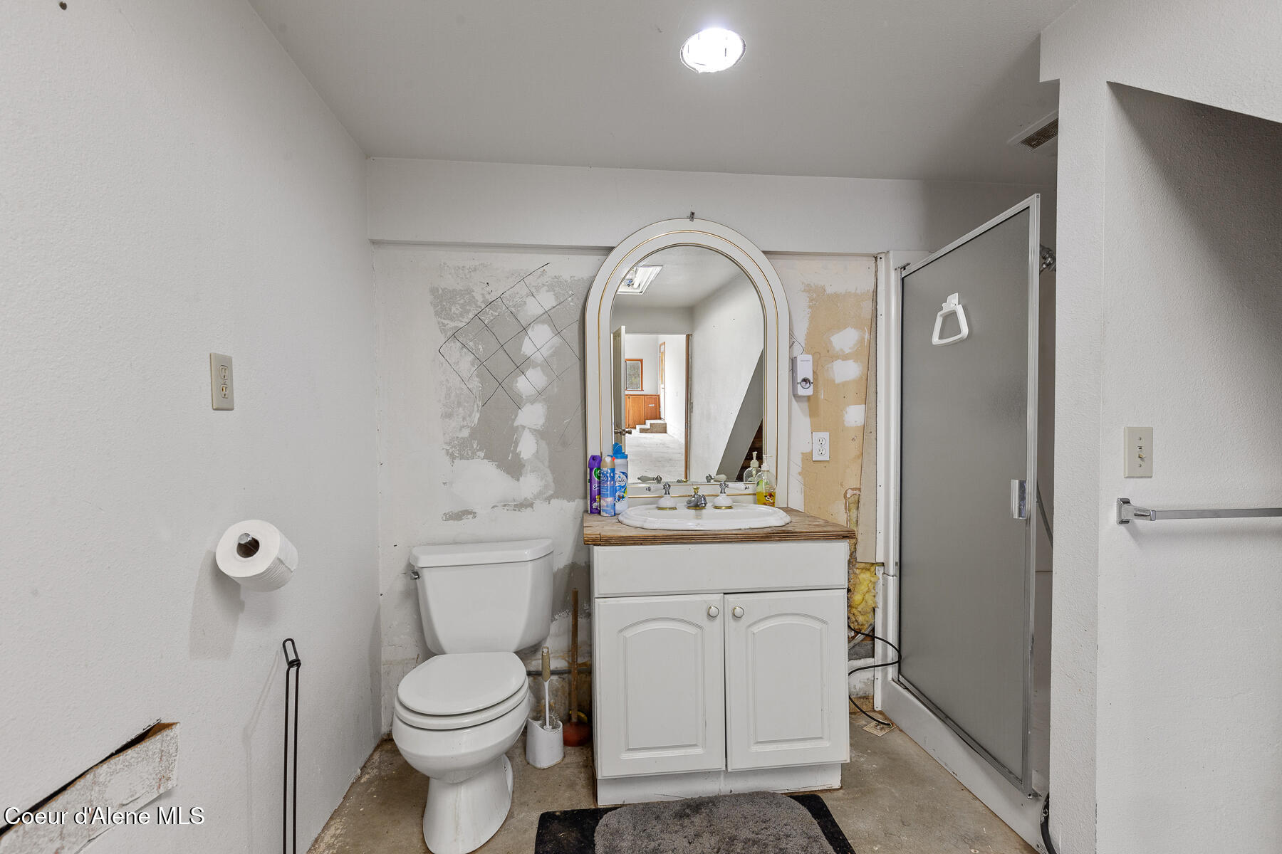 Rathdrum, Idaho, 83858, United States, 2 Bedrooms Bedrooms, ,1 BathroomBathrooms,Residential,For Sale,1981351