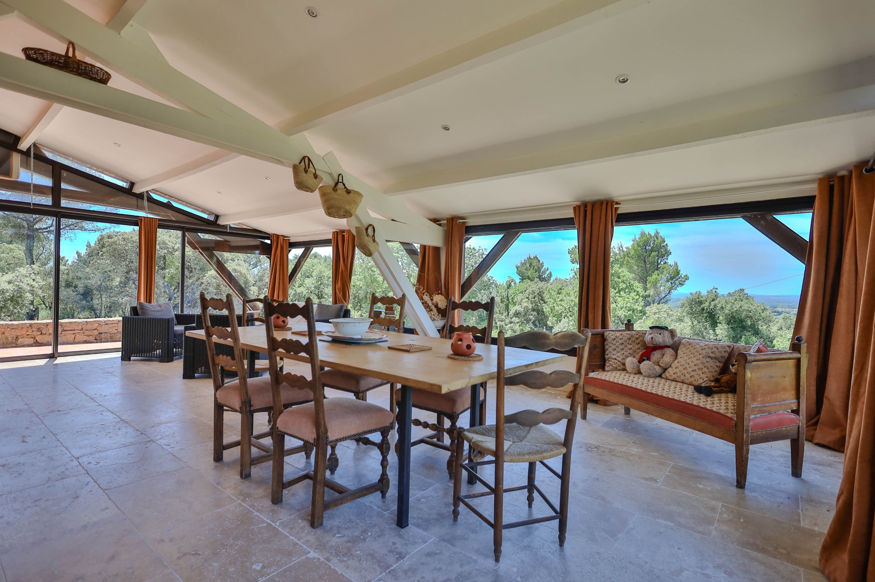  Exceptional Provençal Property with Panoramic Views of the Dentelles de Montmir… - 物件實景