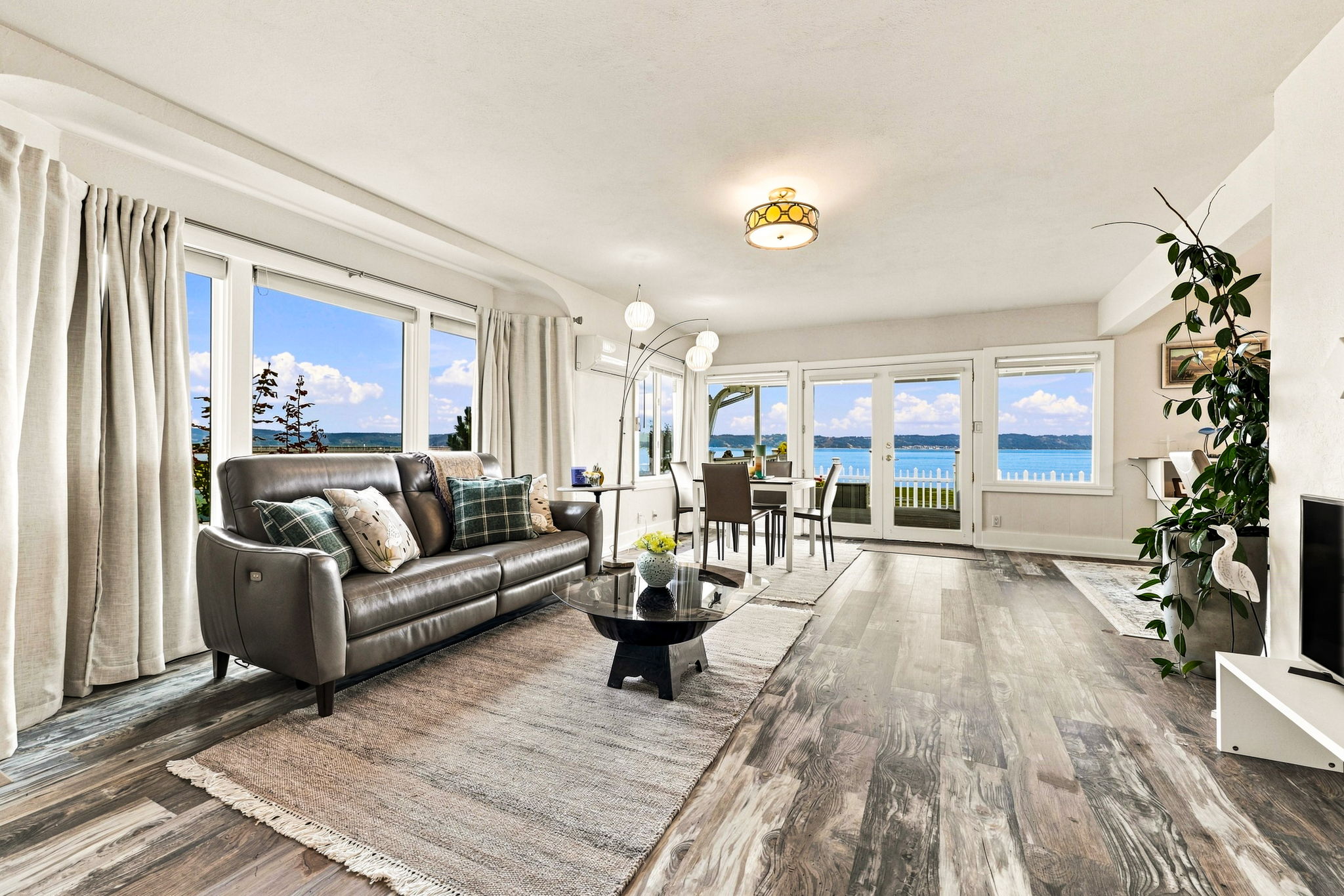 1626 Beach Dr NE, Tacoma, WA 98422 - 物件實景