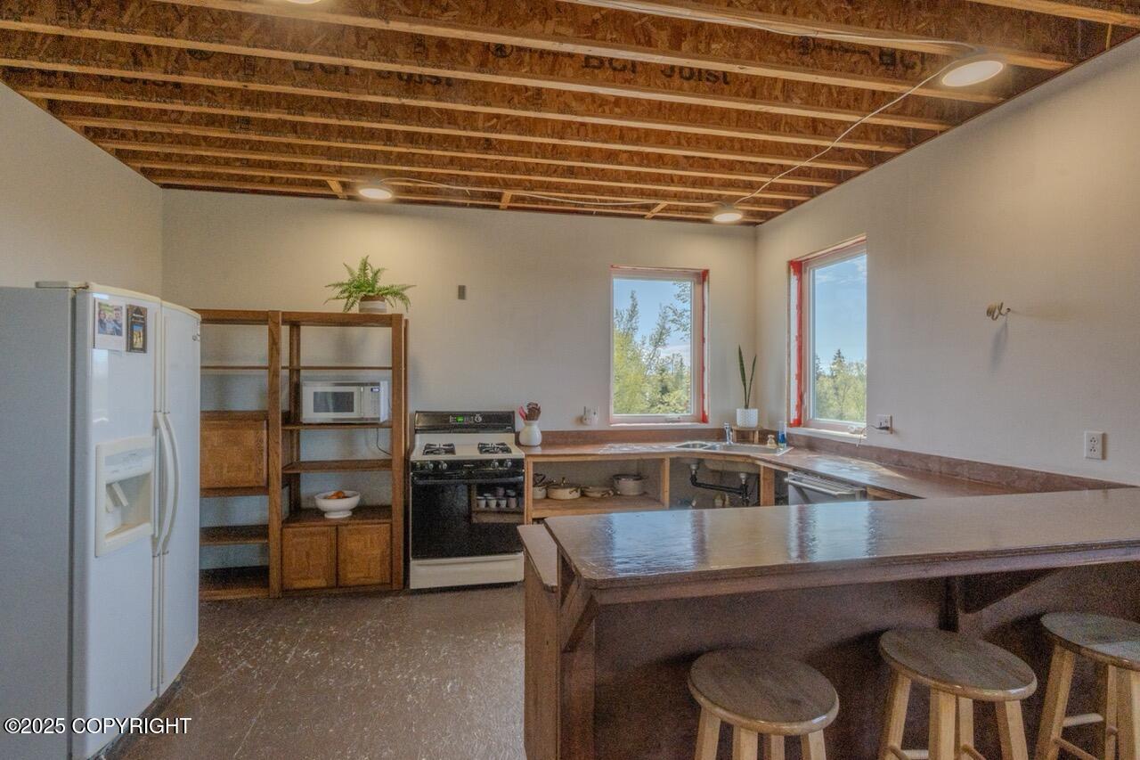 Clam Gulch, Alaska, 99568, United States, 6 Bedrooms Bedrooms, ,4 BathroomsBathrooms,Residential,For Sale,1944554