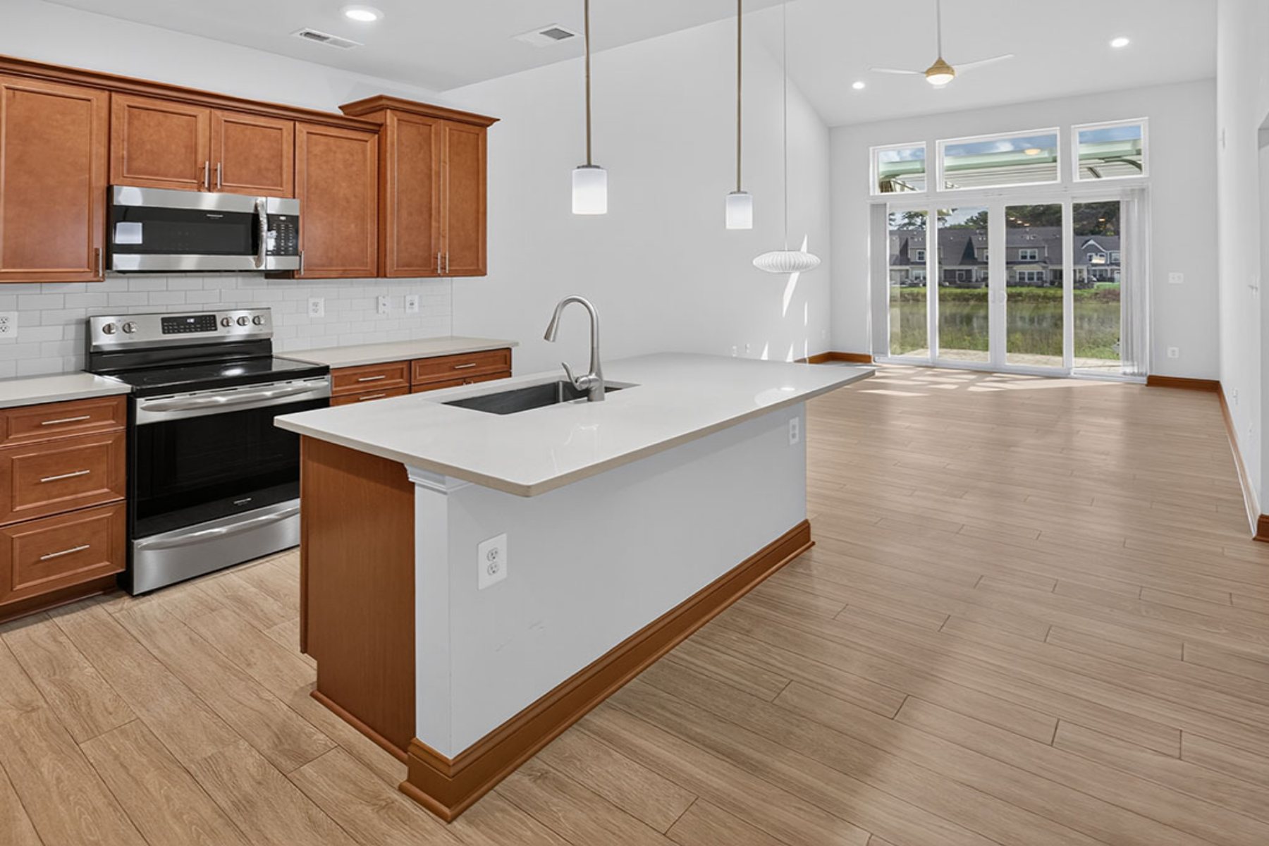 23134 Waggoner Ave - 物件實景