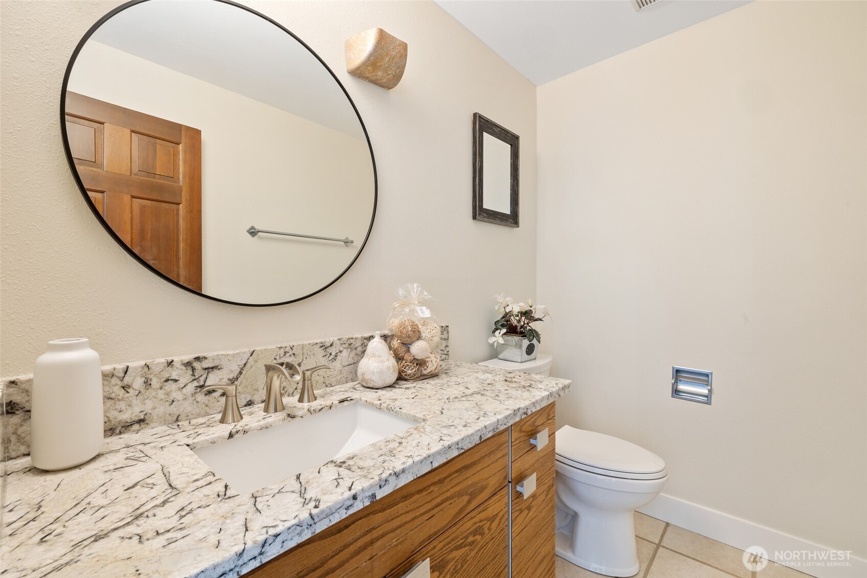 Bellevue, Washington, 98005, United States, 4 Bedrooms Bedrooms, ,4 BathroomsBathrooms,Residential,For Sale,1898840