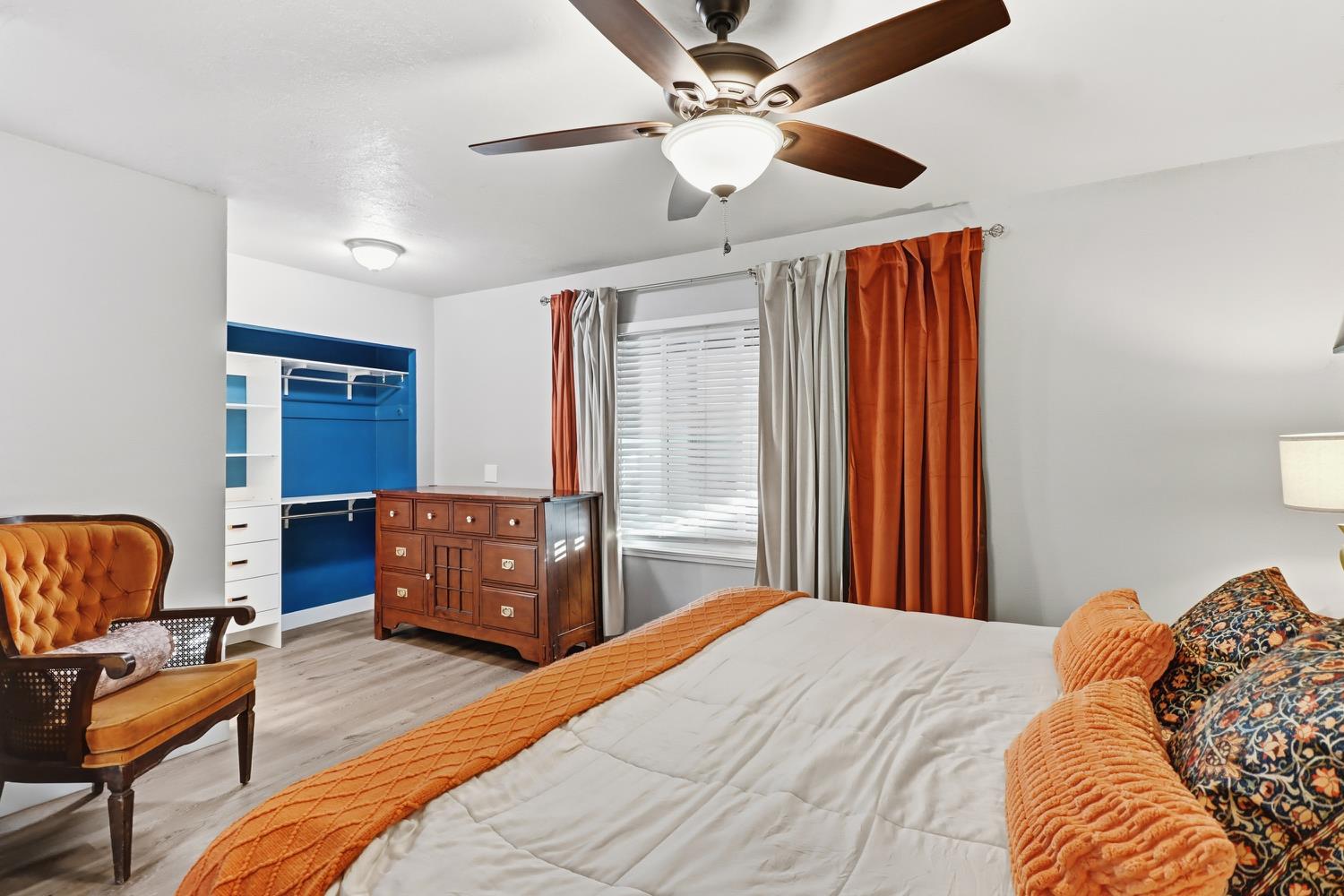 Sacramento, California, 95826, United States, 3 Bedrooms Bedrooms, ,2 BathroomsBathrooms,Residential,For Sale,1991468