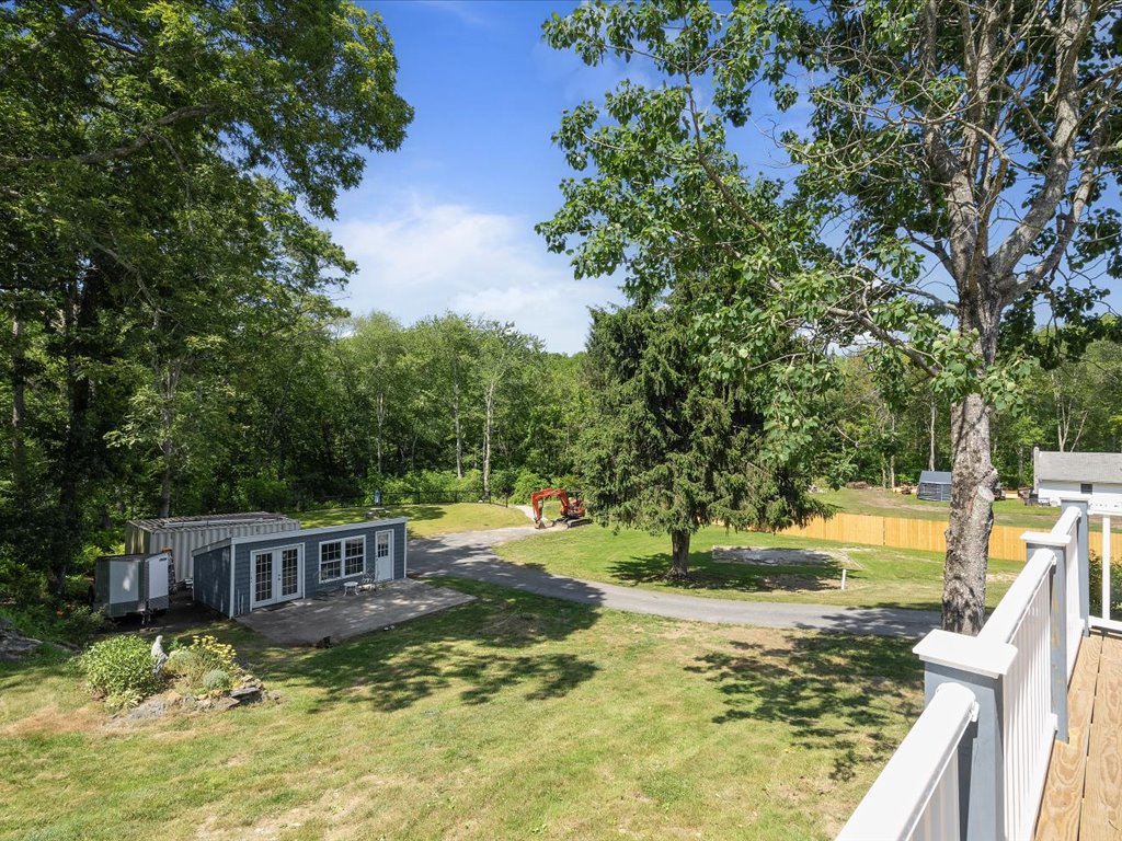 Westerly, Rhode Island, 02891, United States, 5 Bedrooms Bedrooms, ,4 BathroomsBathrooms,Residential,For Sale,1906613