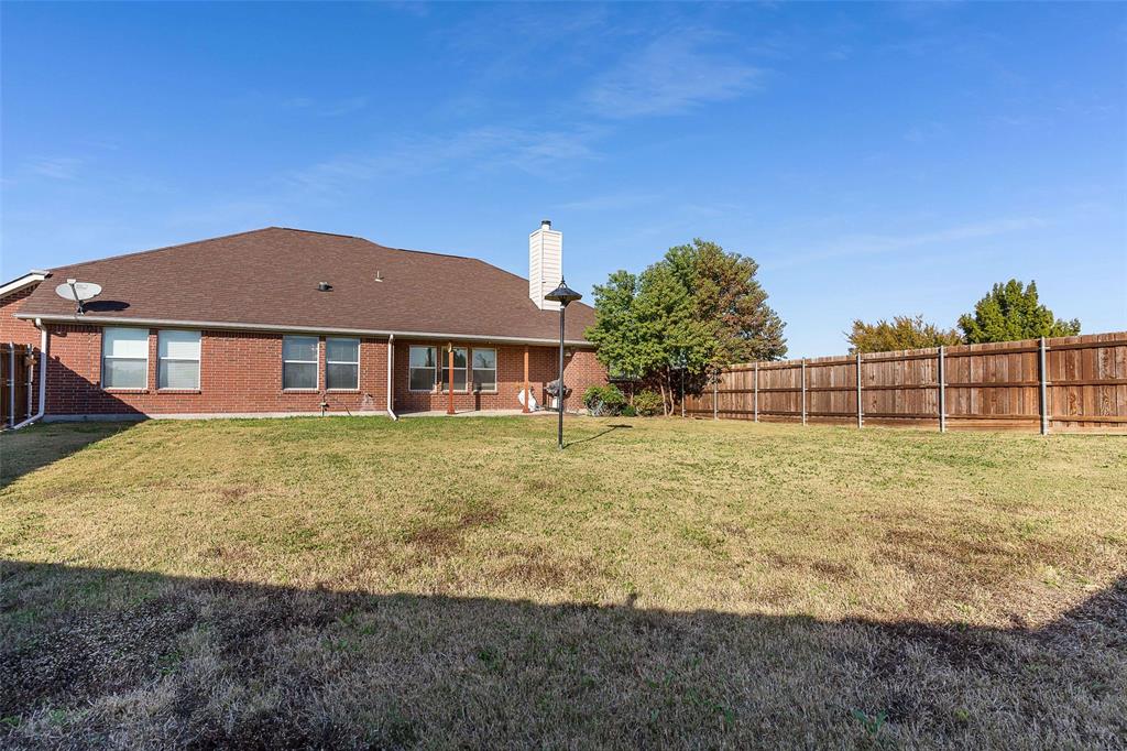 St. Paul, Texas, 75098, United States, 4 Bedrooms Bedrooms, ,2 BathroomsBathrooms,Residential,For Sale,1993220