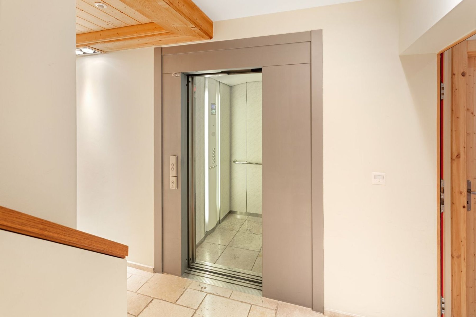  Exceptional 15-room chalet, elevator and panoramic view - 物件實景