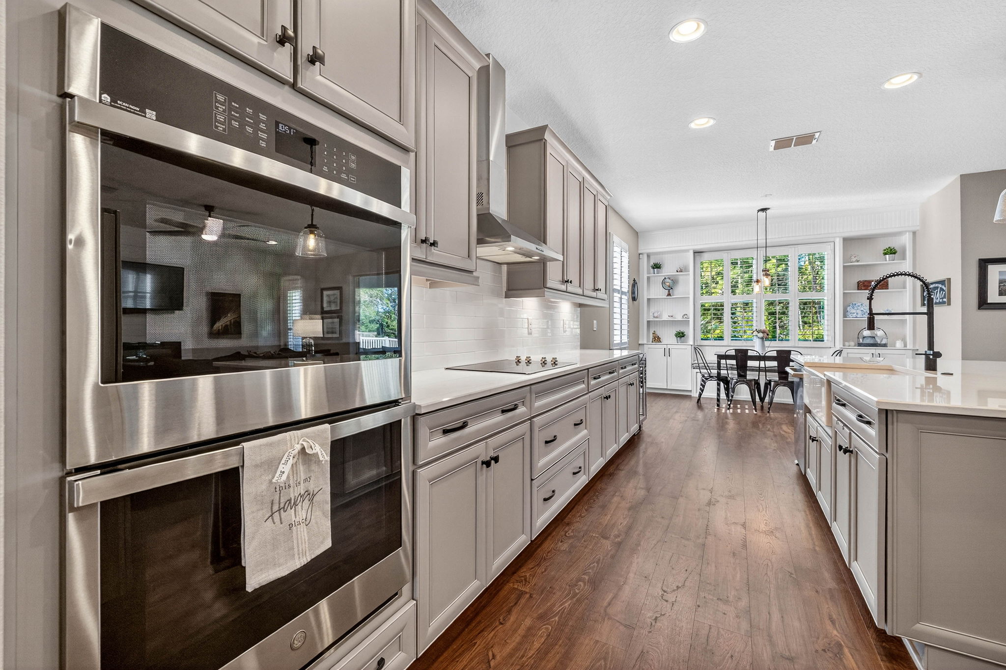 Land O Lakes, Florida, 34637, United States, 5 Bedrooms Bedrooms, ,3 BathroomsBathrooms,Residential,For Sale,1976107