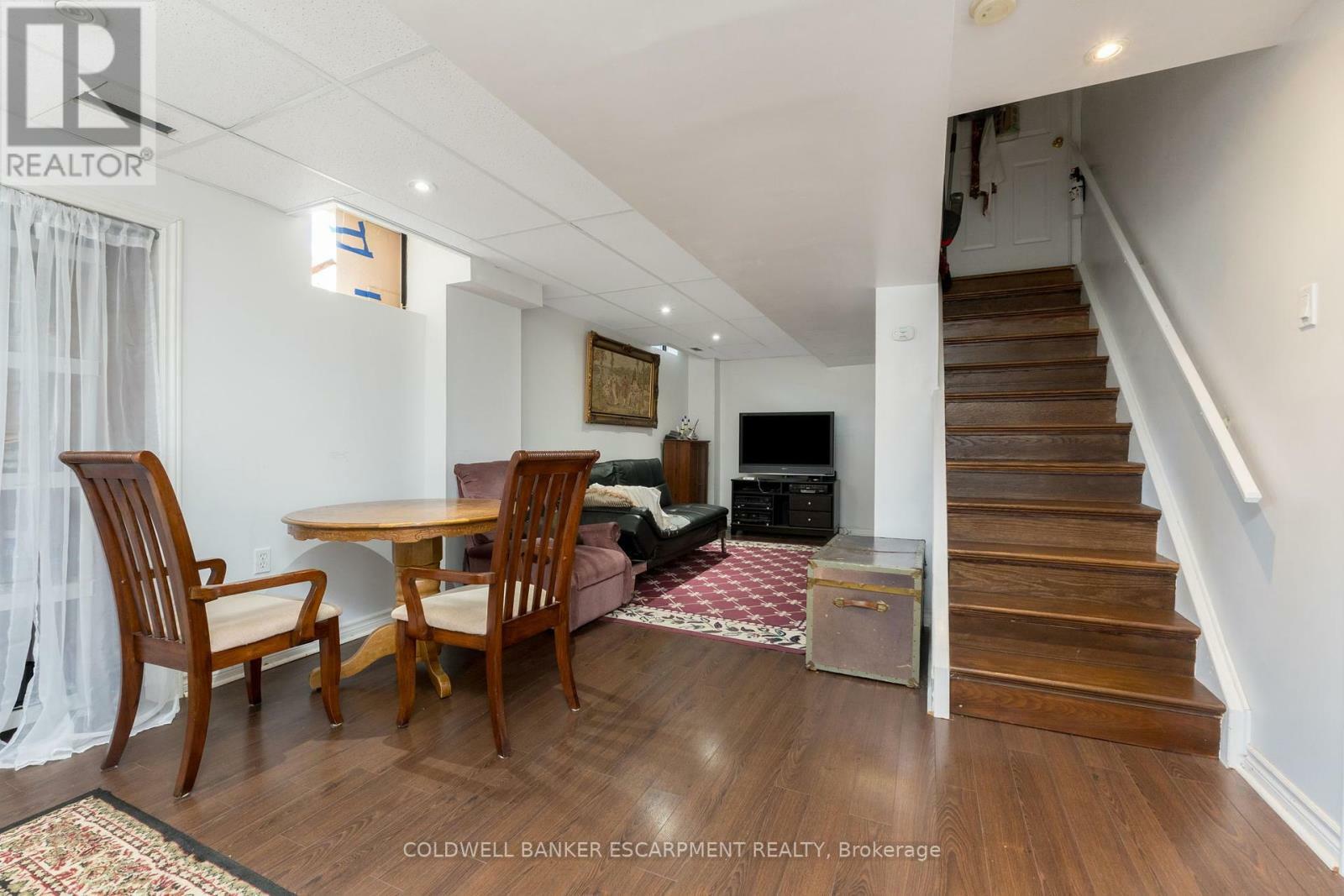 MILTON (CL CLARKE), Ontario, L9T 5K1, CA, 3 Bedrooms Bedrooms, ,3 BathroomsBathrooms,Residential,For Sale,1837100