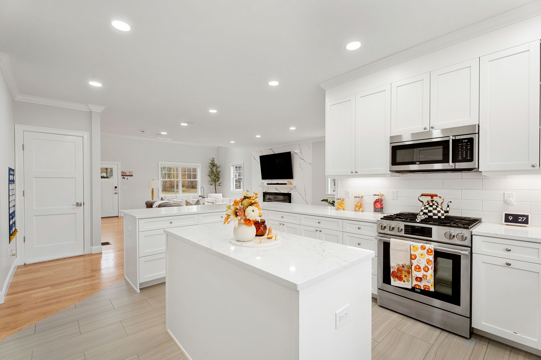 3 Kibrel Court, Sandown, NH, 03873 - 物件實景