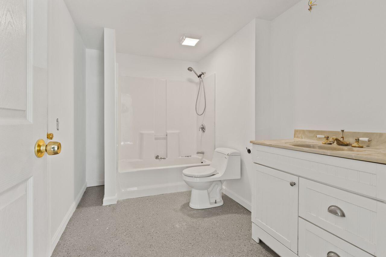Windham, Maine, 04062, United States, 3 Bedrooms Bedrooms, ,3 BathroomsBathrooms,Residential,For Sale,1926366