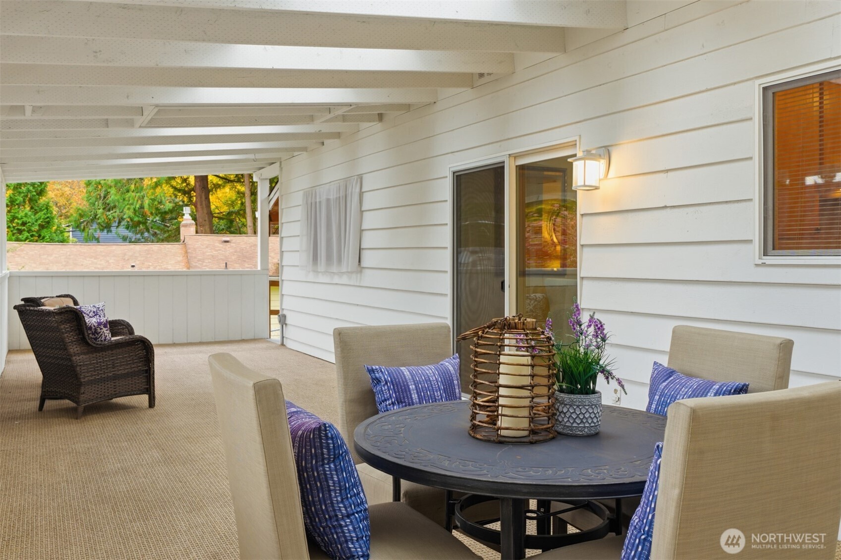 Kirkland, Washington, 98033, United States, 4 Bedrooms Bedrooms, ,3 BathroomsBathrooms,Residential,For Sale,1995670