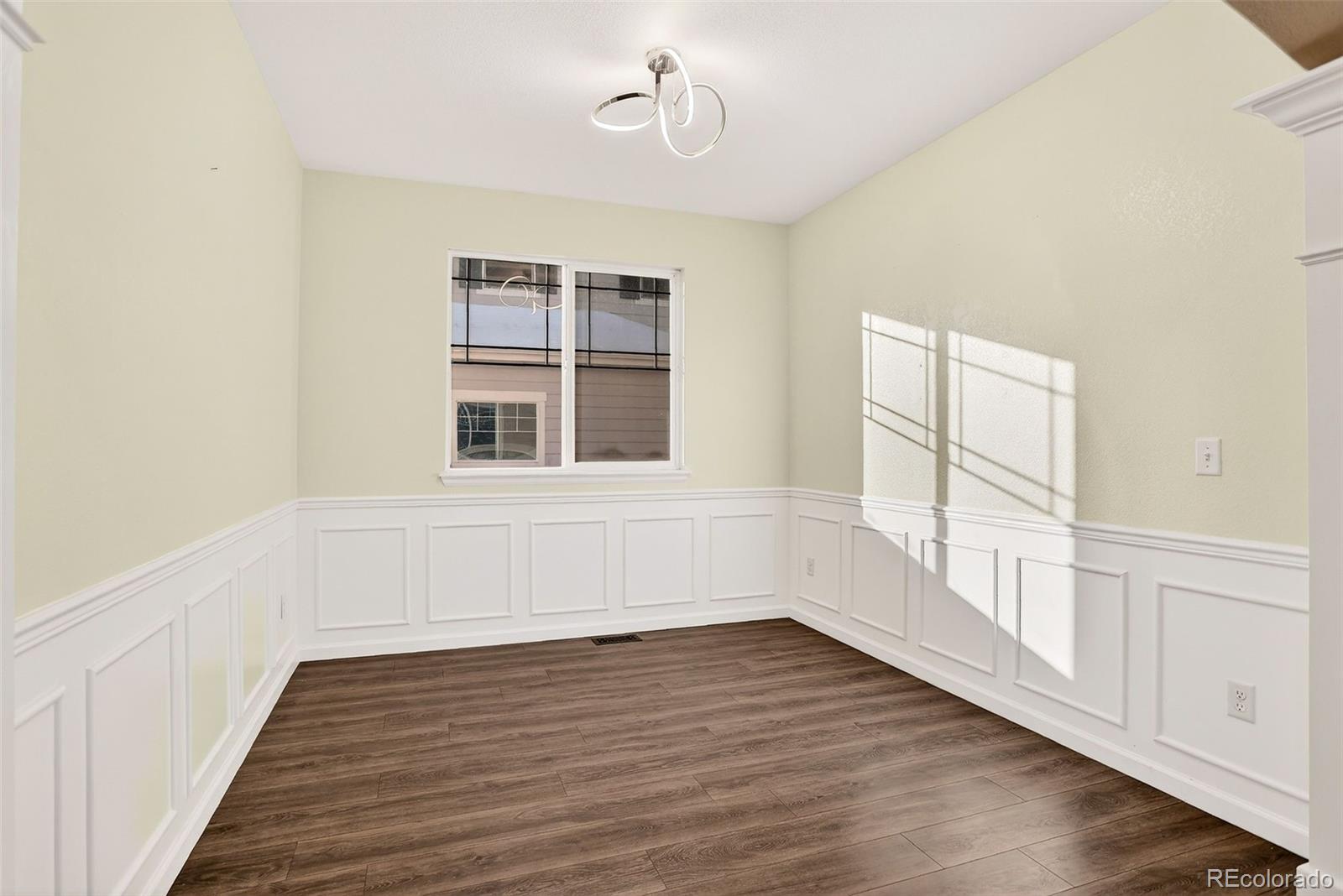 Aurora, Colorado, 80018, United States, 3 Bedrooms Bedrooms, ,3 BathroomsBathrooms,Residential,For Sale,2003114