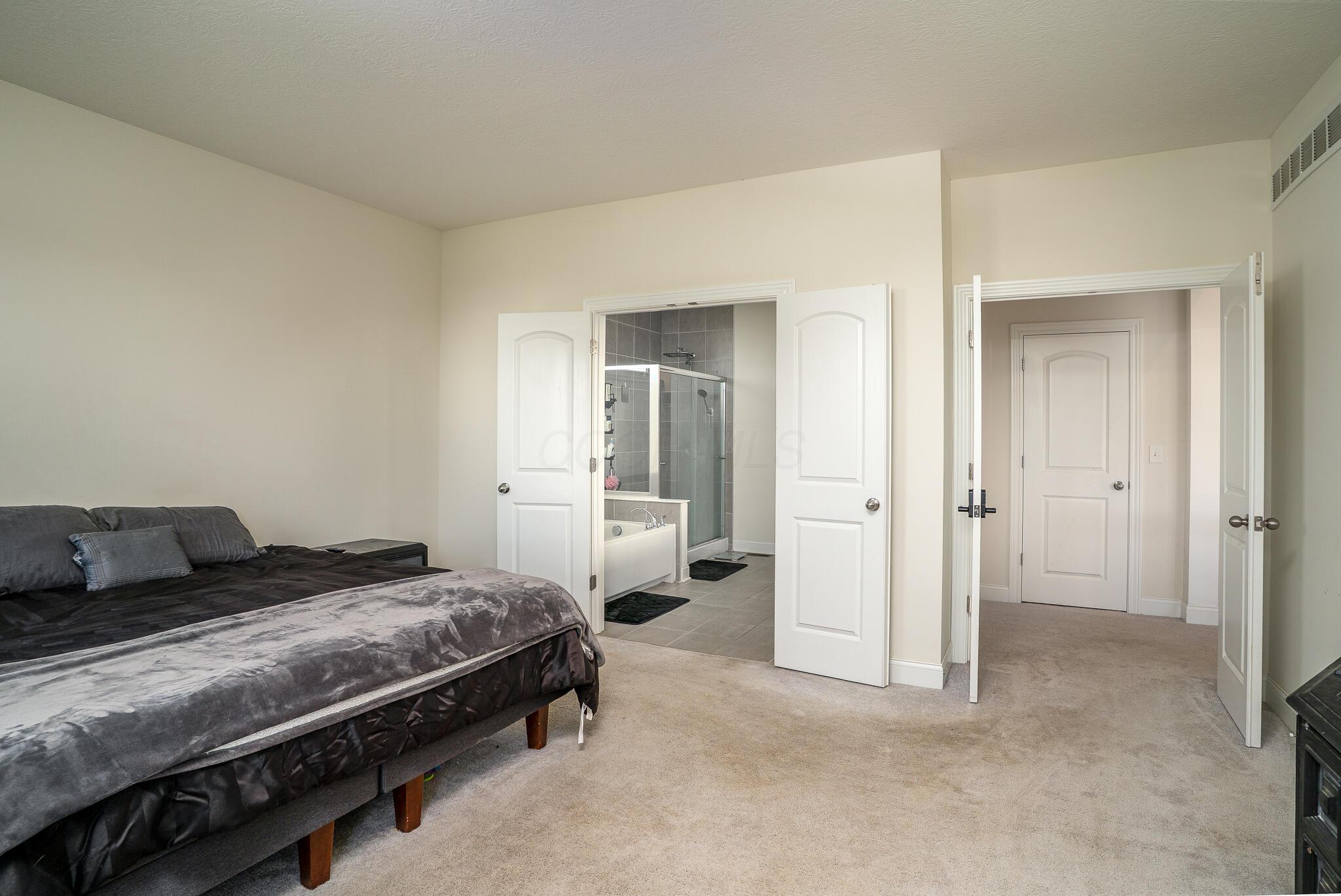Delaware, Ohio, 43015, United States, 4 Bedrooms Bedrooms, ,4 BathroomsBathrooms,Residential,For Sale,1901148