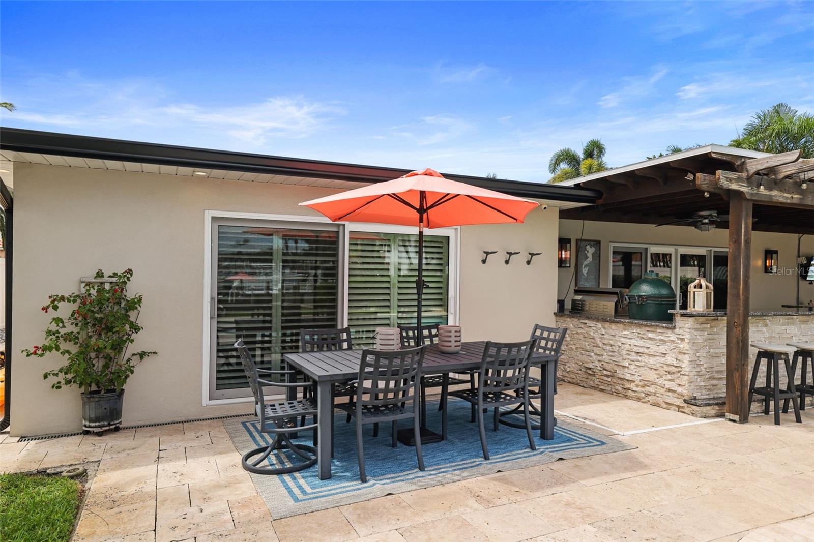 St. Petersburg, Florida, 33707, United States, 3 Bedrooms Bedrooms, ,2 BathroomsBathrooms,Residential,For Sale,1978831