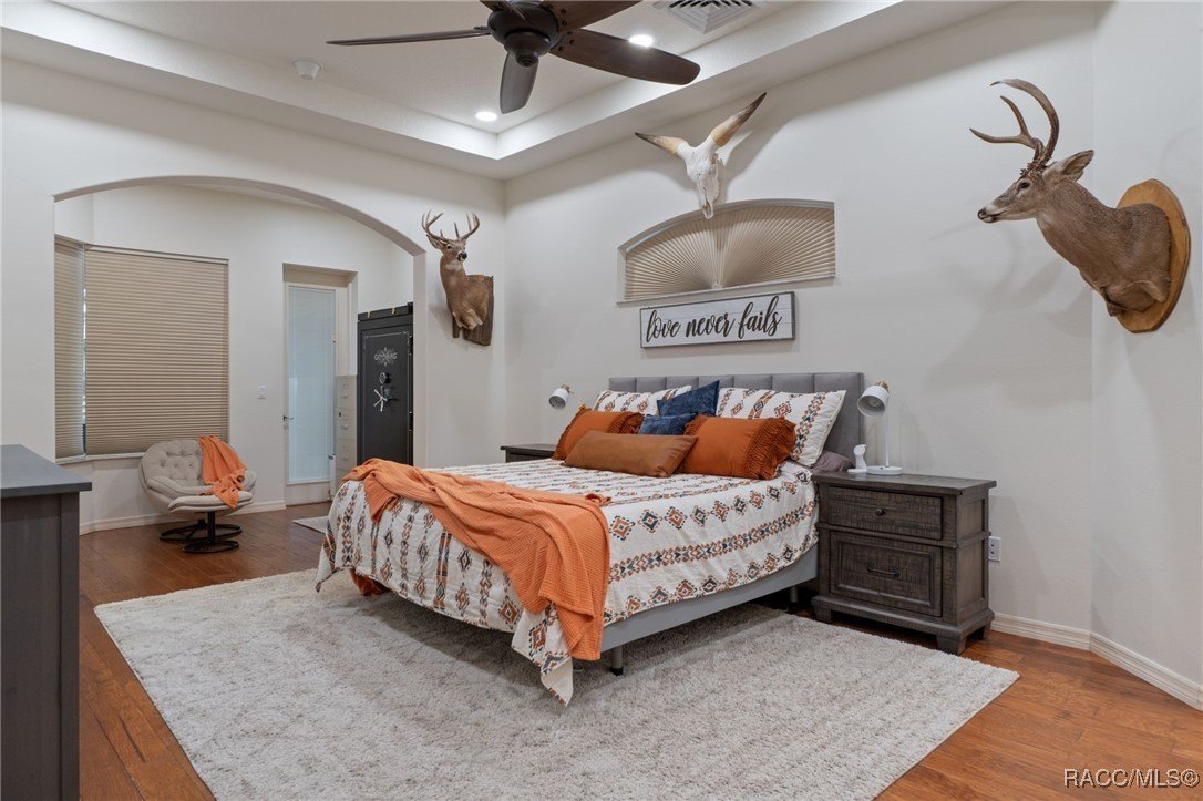 Crystal River, Florida, 34428, United States, 4 Bedrooms Bedrooms, ,4 BathroomsBathrooms,Residential,For Sale,1983688