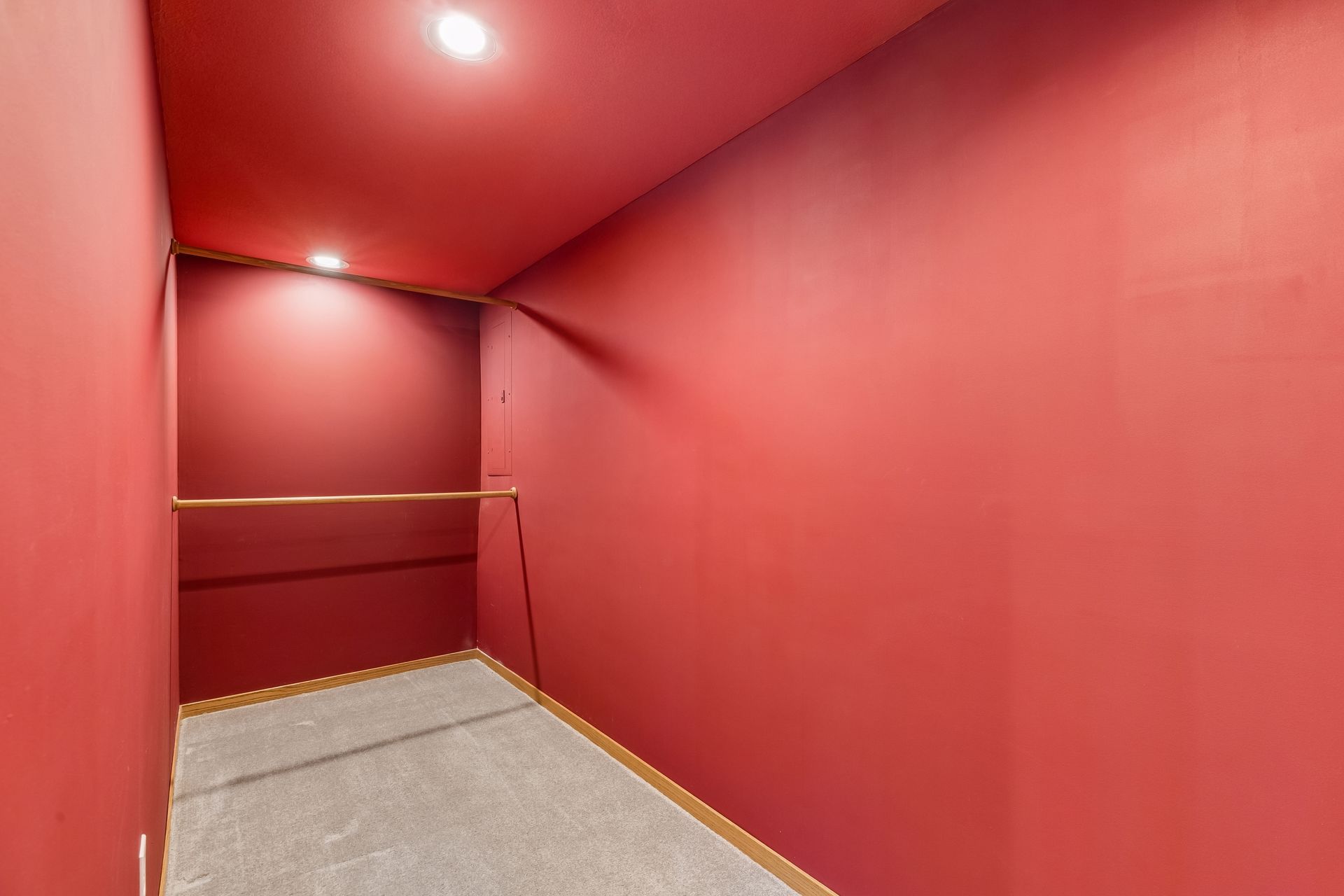  Meticulously Maintained Executive Home Near Parks and Trails - 物件實景