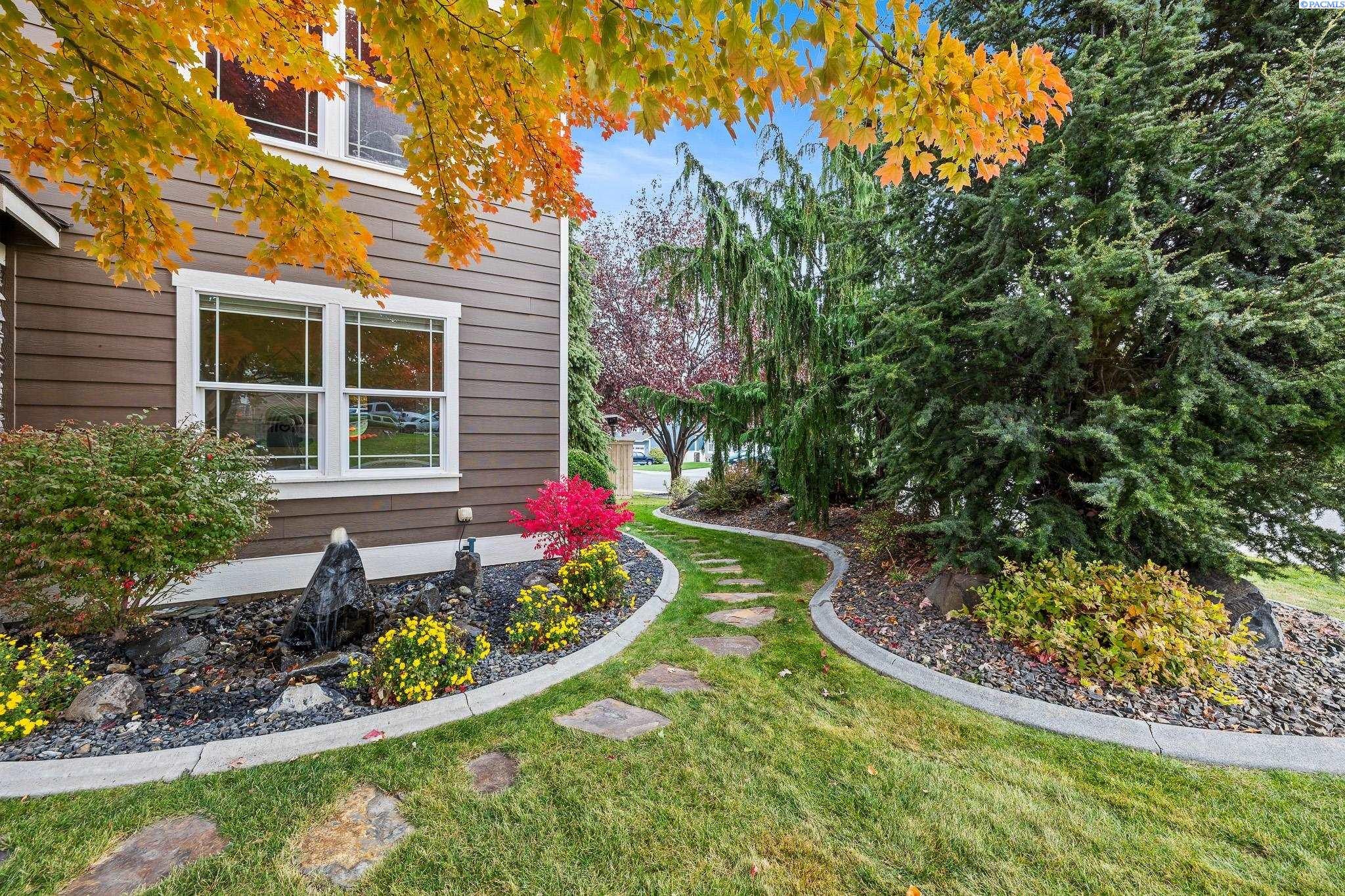 Kennewick, Washington, 99338, United States, 4 Bedrooms Bedrooms, ,3 BathroomsBathrooms,Residential,For Sale,1982934