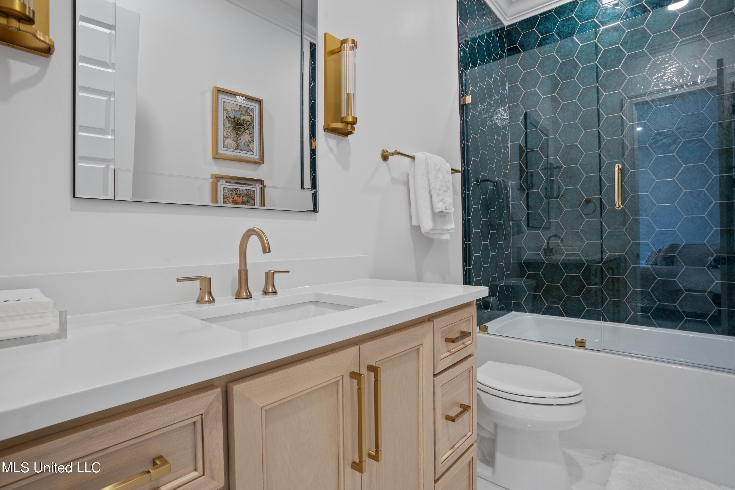 Biloxi, Mississippi, 39532, United States, 4 Bedrooms Bedrooms, ,4 BathroomsBathrooms,Residential,For Sale,1990750