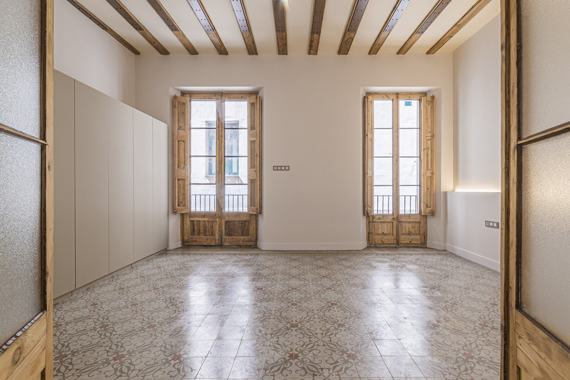  Magnificent, renovated main residence in a historic estate overlooking Port Vell - 物件實景
