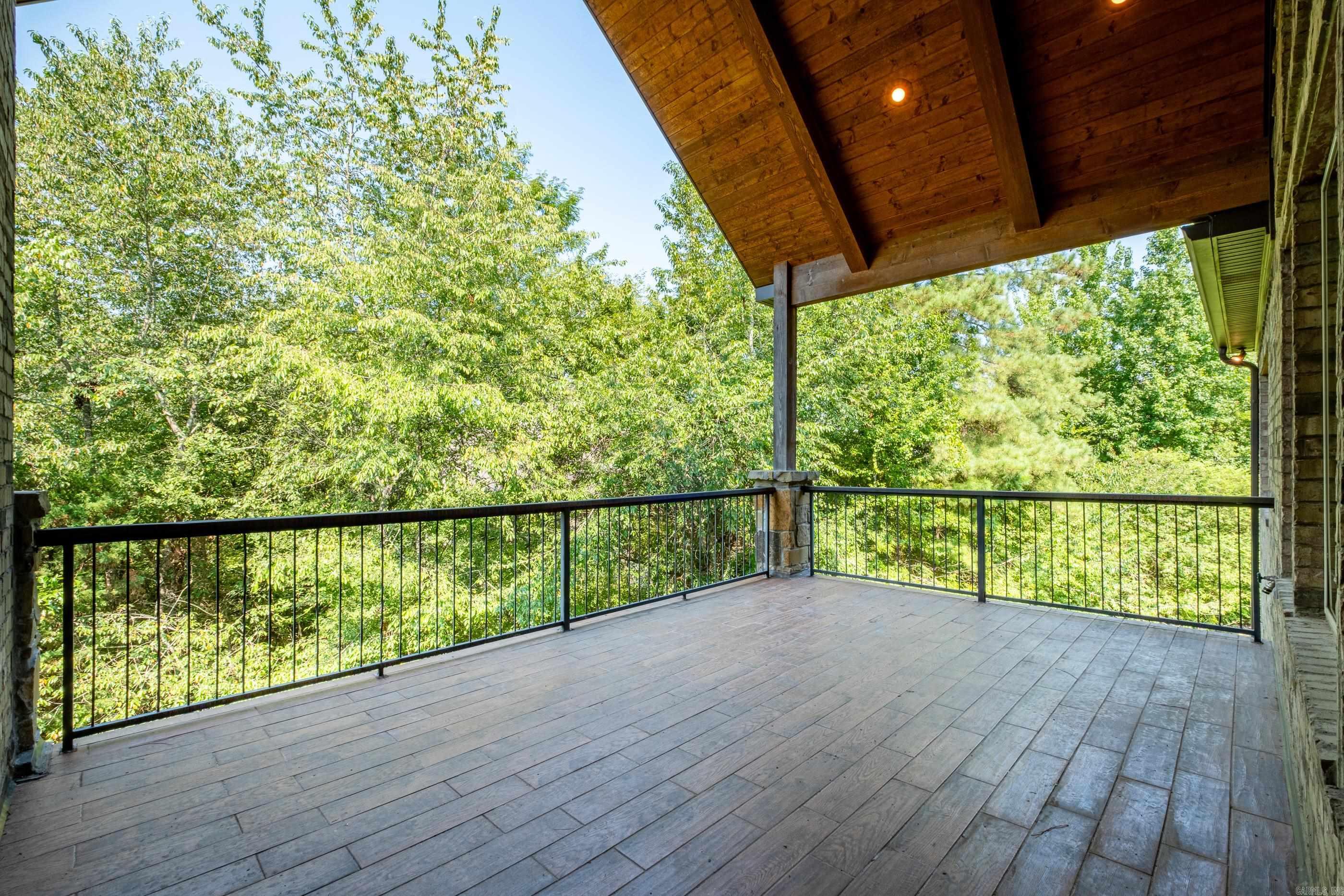 Little Rock, Arkansas, 72211, United States, 4 Bedrooms Bedrooms, ,5 BathroomsBathrooms,Residential,For Sale,1989336