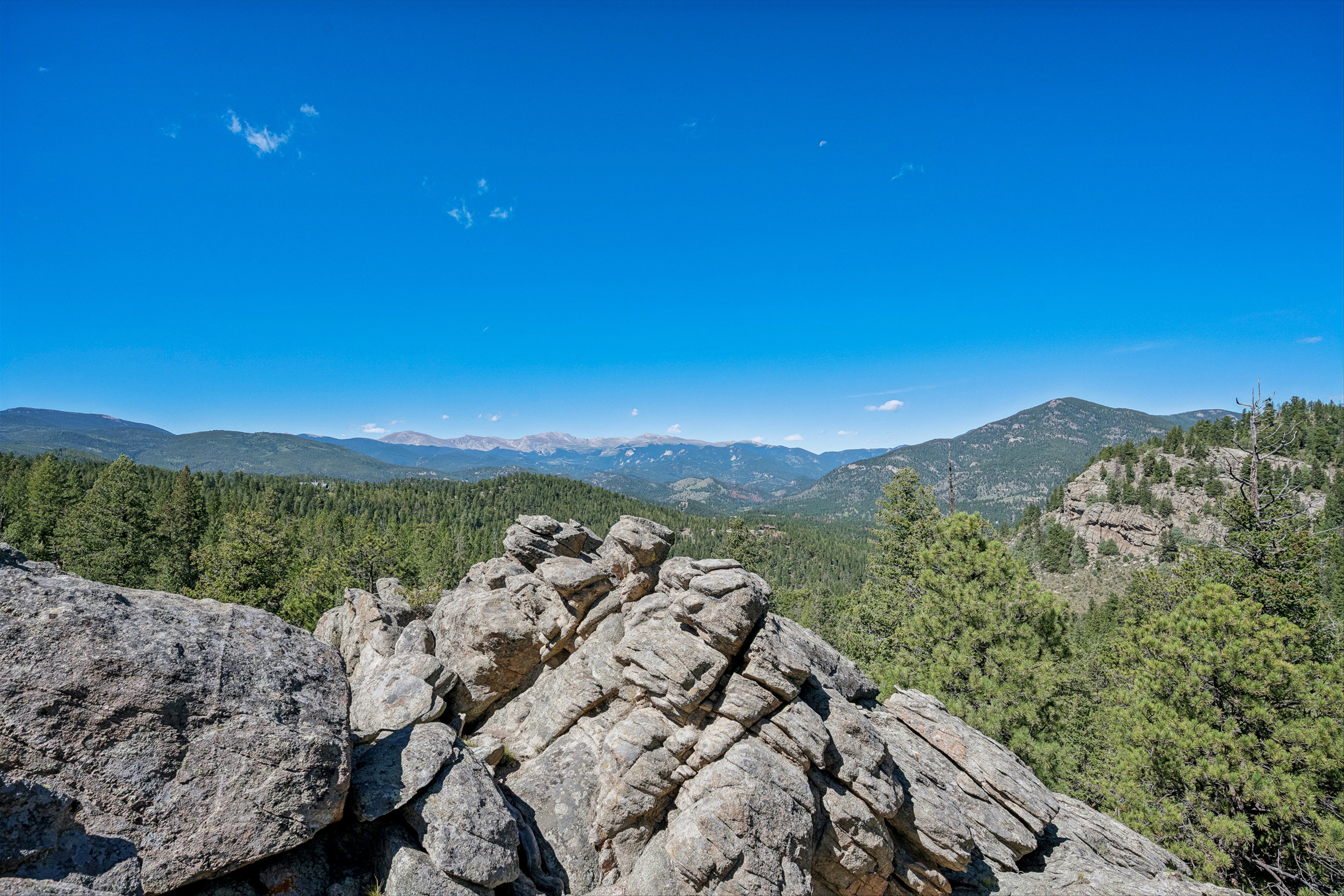  Custom Built Retreat with Panoramic Views on 8.7 Acres Next to Open Space - 物件實景