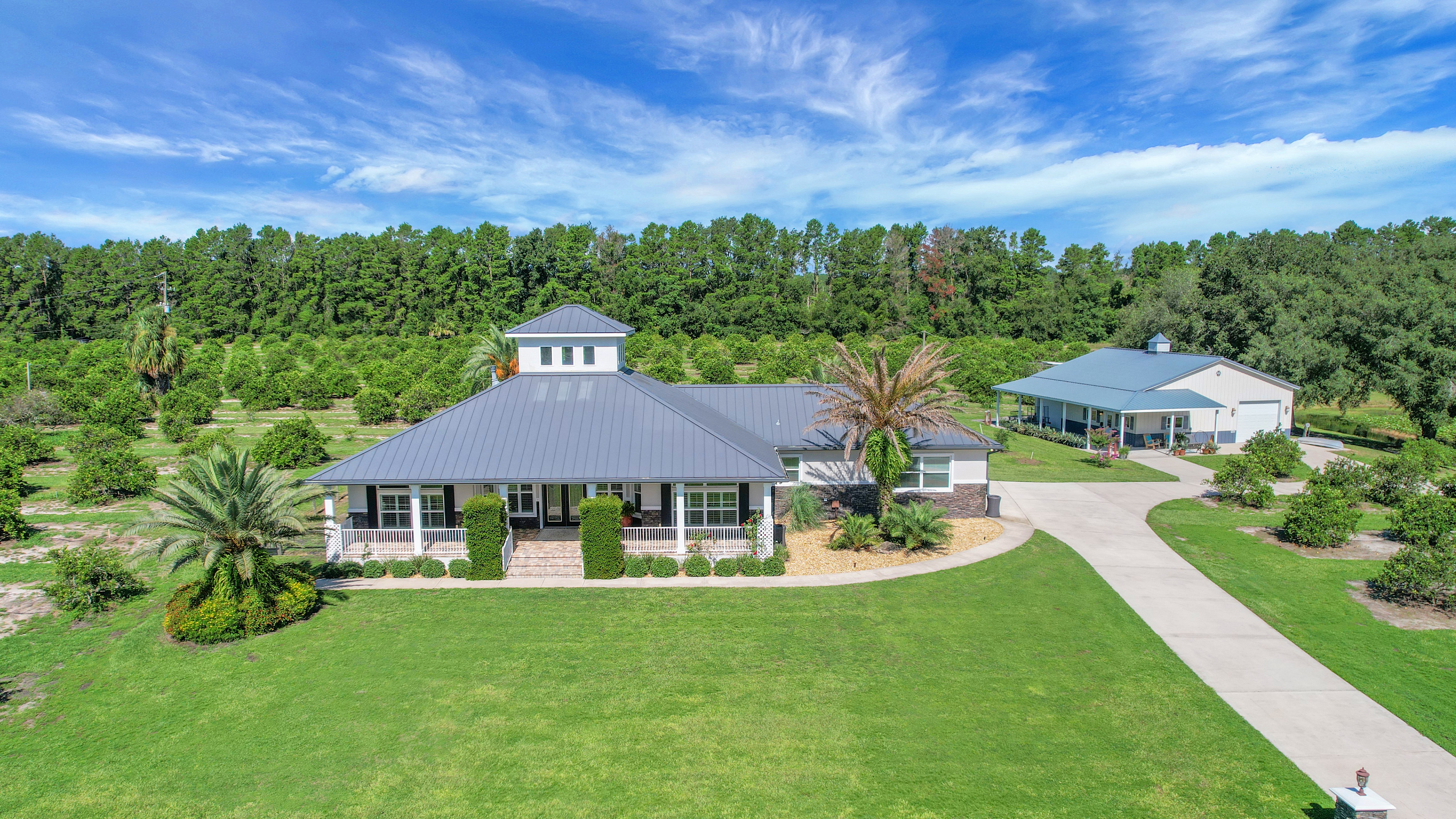 Weirsdale, Florida, 32195, United States, 4 Bedrooms Bedrooms, ,3 BathroomsBathrooms,Residential,For Sale,1900688
