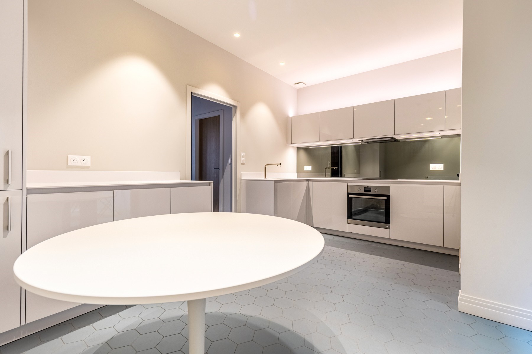  IN THE FAMOUS JARDIN PUBLIC AREA  – APARTMENT 151M² - 3 BEDROOMS – SOMPTUOUS RE… - 物件實景