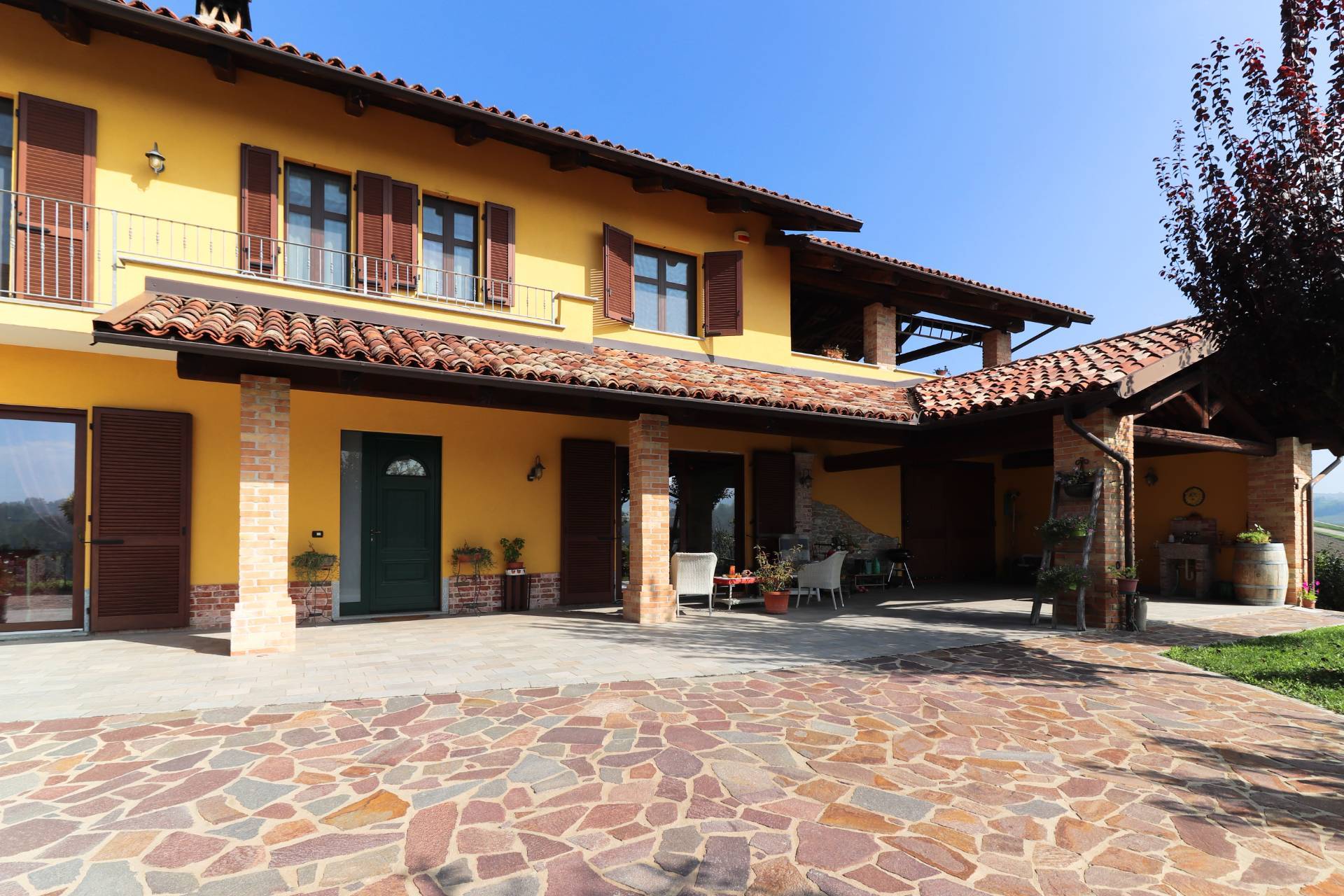 Localit? riviera, Monforte d'Alba, Cuneo, 12065, IT, 3 Bedrooms Bedrooms, ,3 BathroomsBathrooms,Residential,For Sale,Localit? riviera,1639521