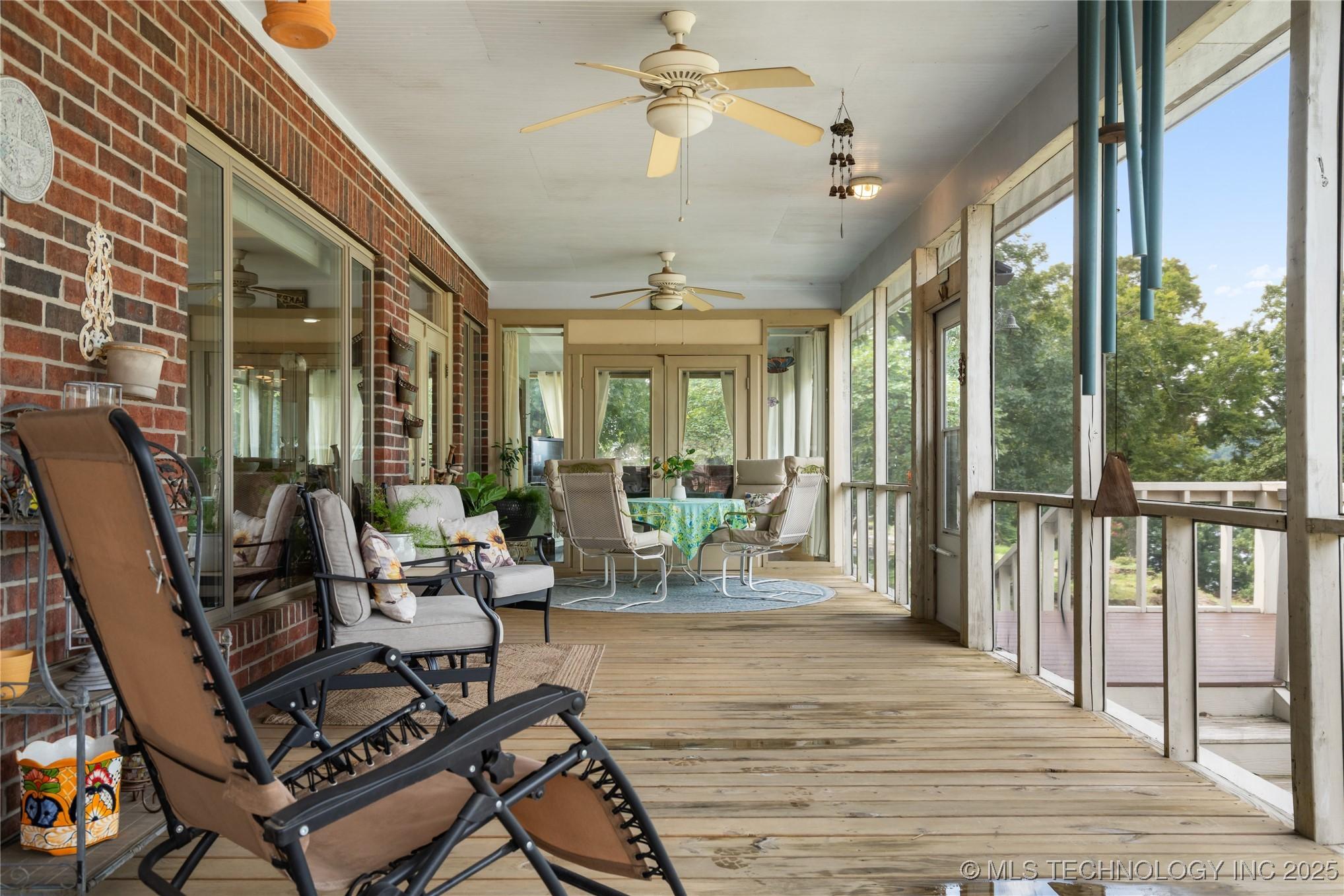 Hulbert, Oklahoma, 74441, United States, 3 Bedrooms Bedrooms, ,2 BathroomsBathrooms,Residential,For Sale,1920796