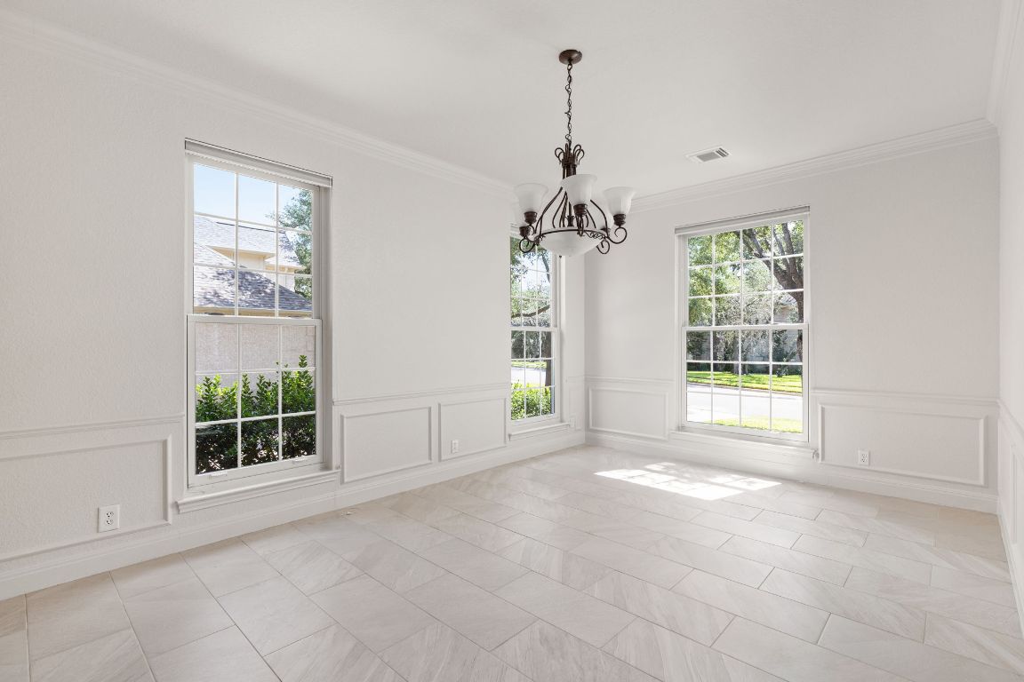 Austin, Texas, 78739, United States, 5 Bedrooms Bedrooms, ,4 BathroomsBathrooms,Residential,For Sale,1947993