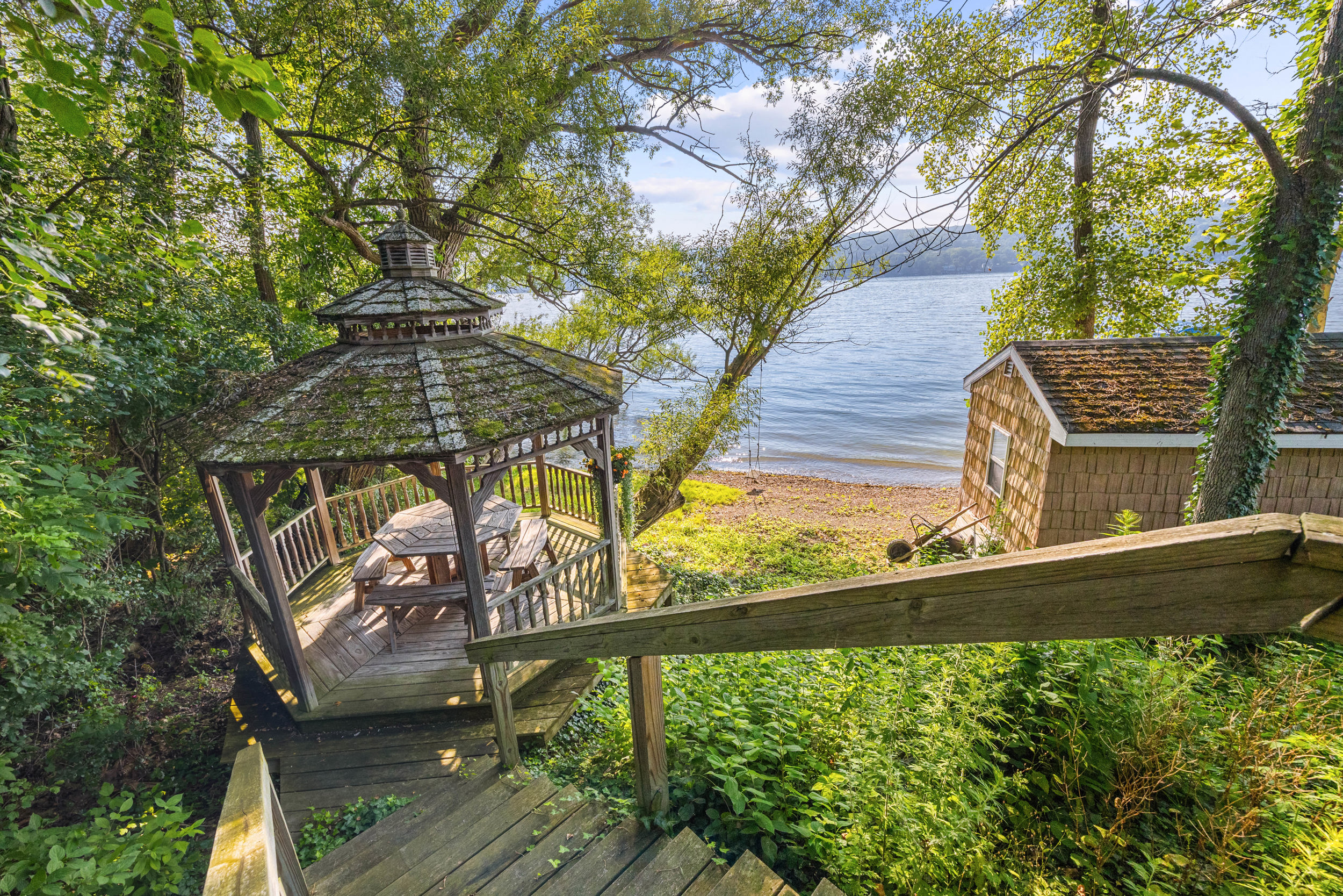 Milo, New York, 14527, United States, 5 Bedrooms Bedrooms, ,5 BathroomsBathrooms,Residential,For Sale,1909439