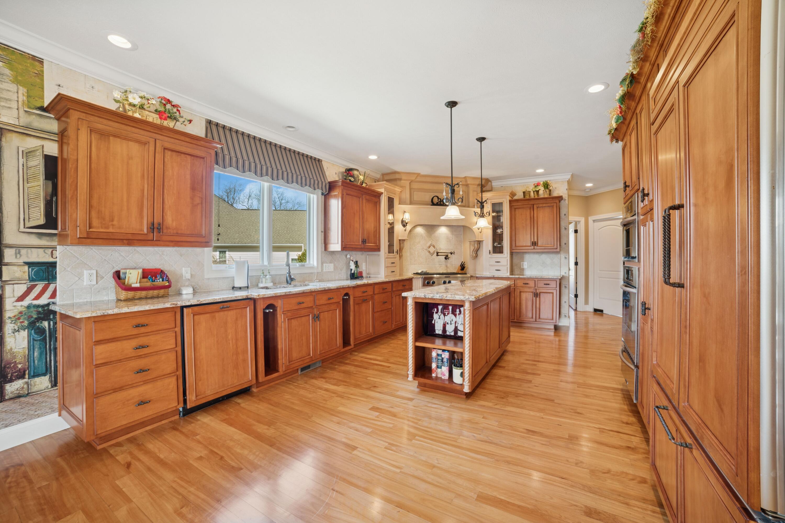 La Porte, Indiana, 46350, United States, 3 Bedrooms Bedrooms, ,3 BathroomsBathrooms,Residential,For Sale,1947117
