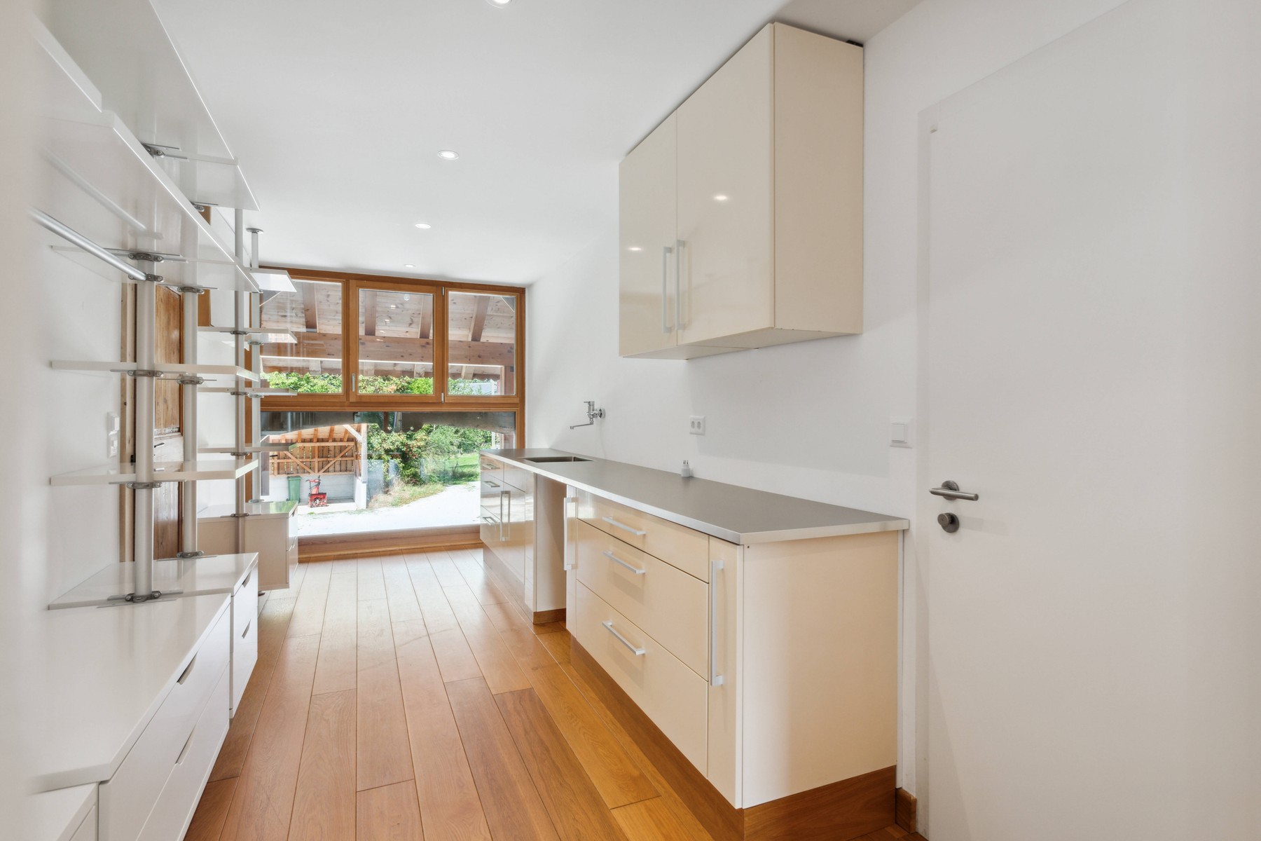  A Rare Find in Attalens – Renovated Farmhouse, Stable (2 stalls), and Spacious P - 物件實景