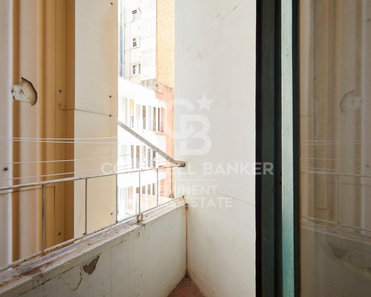 Barcelona, Catalonia, ES, 5 Bedrooms Bedrooms, ,2 BathroomsBathrooms,Residential,For Sale,1784996