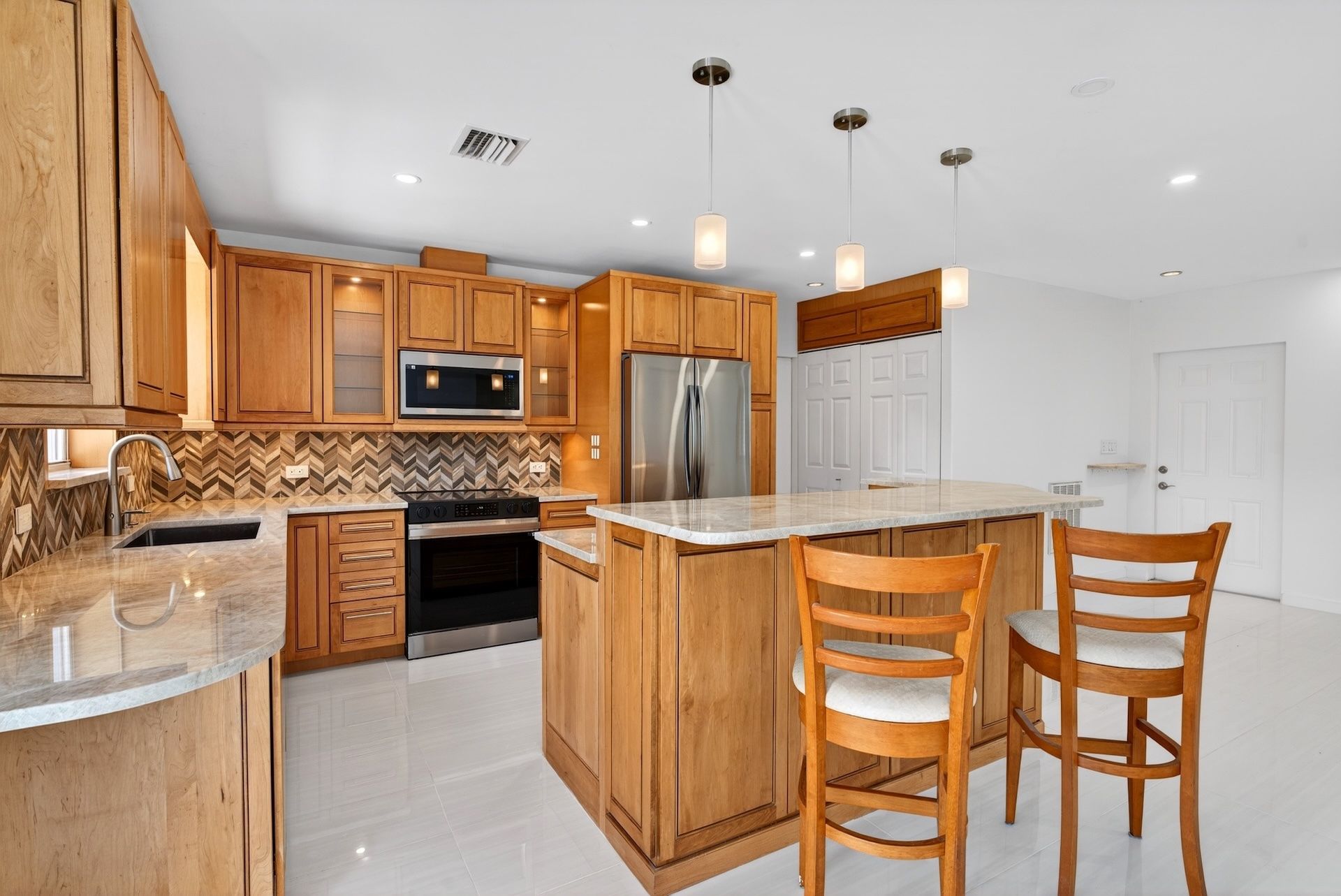  648 NW 30th Court, Wilton Manors, FL, 33311 - 物件實景