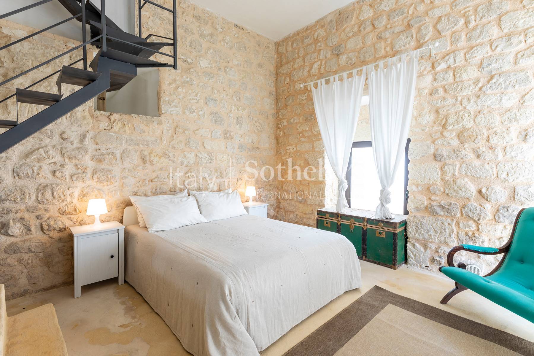  Detached property with a terrace, just a stone’s throw from the historic - 物件實景