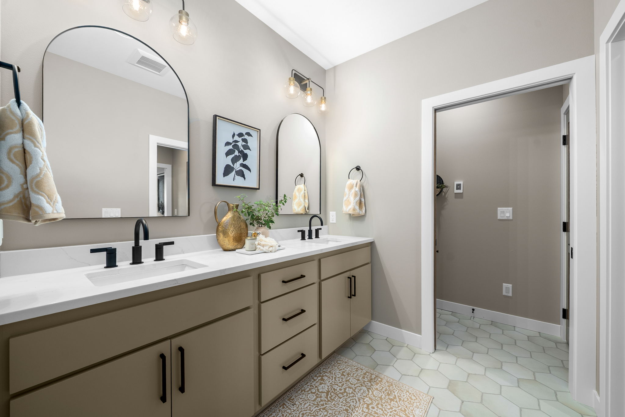 Sioux Falls, South Dakota, 57110, United States, 3 Bedrooms Bedrooms, ,3 BathroomsBathrooms,Residential,For Sale,2001465