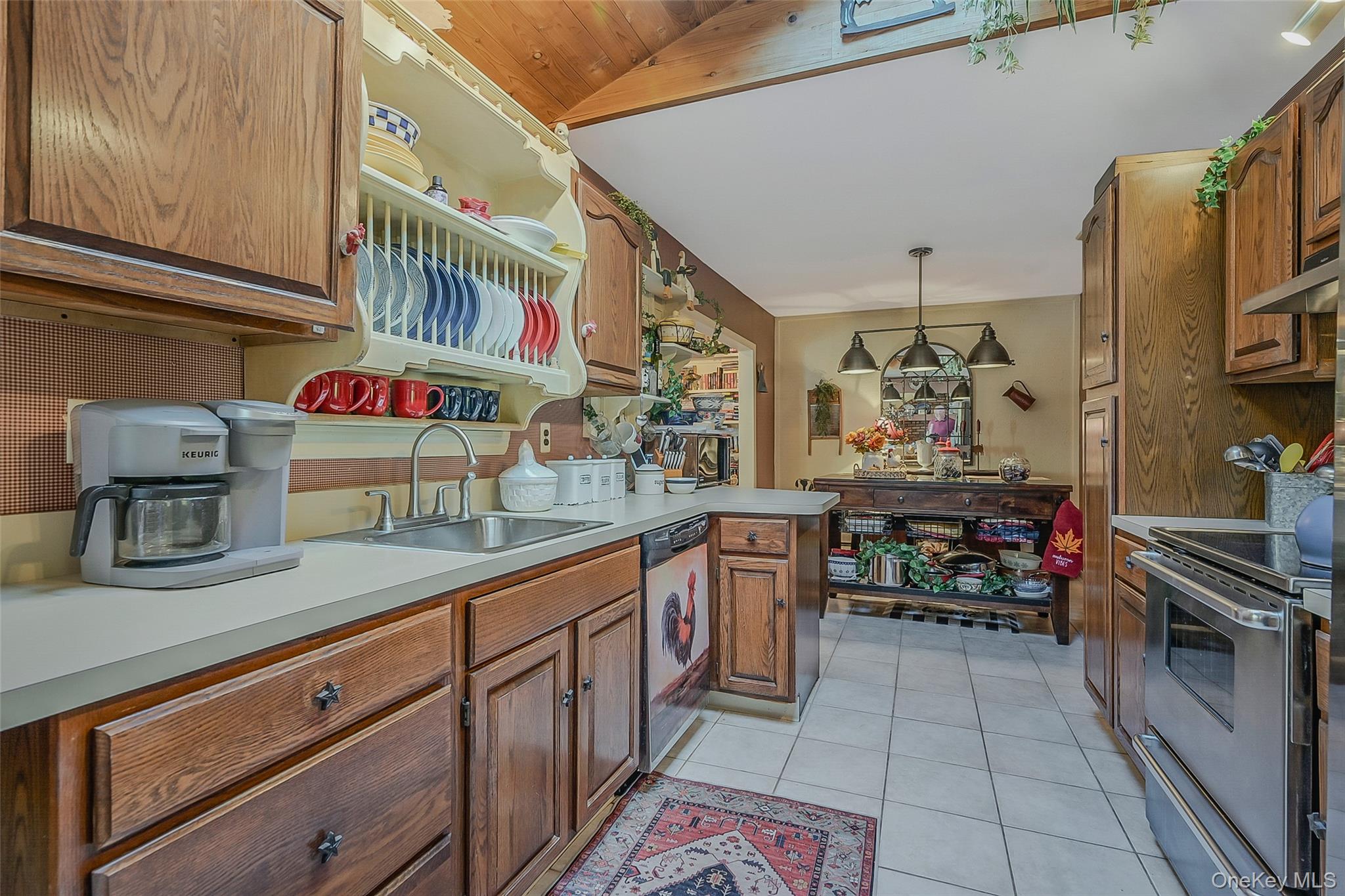 Selden, New York, 11784, United States, 3 Bedrooms Bedrooms, ,2 BathroomsBathrooms,Residential,For Sale,1988093