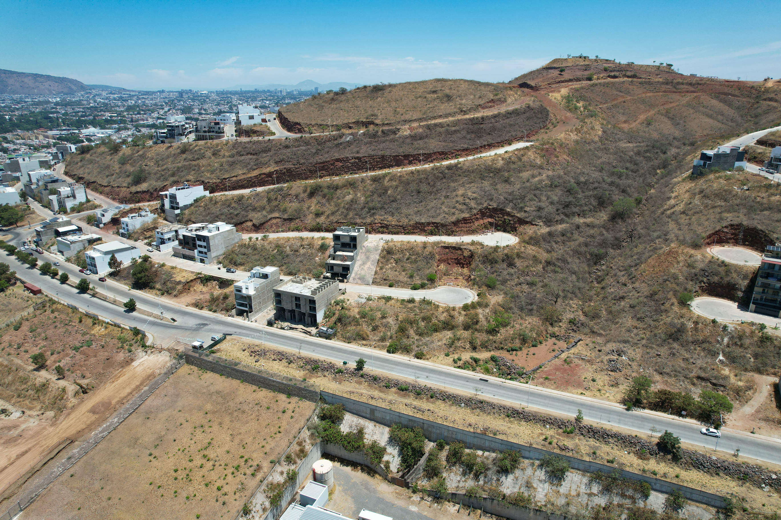  Terreno en Venta en Paisajes del Tesoro Excelente Ubicación - 物件實景