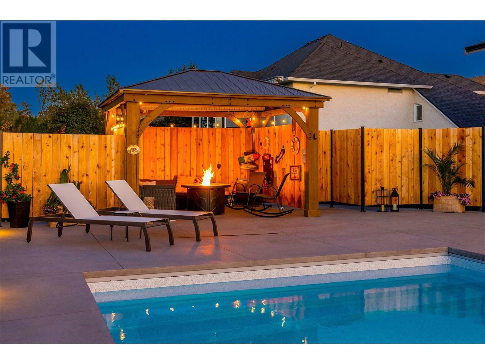 KELOWNA, British Columbia, V1W 4L1, CA, 4 Bedrooms Bedrooms, ,4 BathroomsBathrooms,Residential,For Sale,1838056